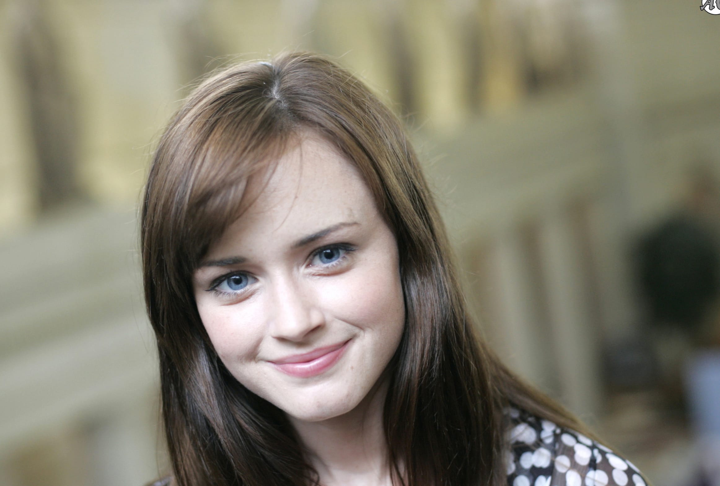 Alexis Bledel Captivating Celebrity Elegance wallpapers HD quality