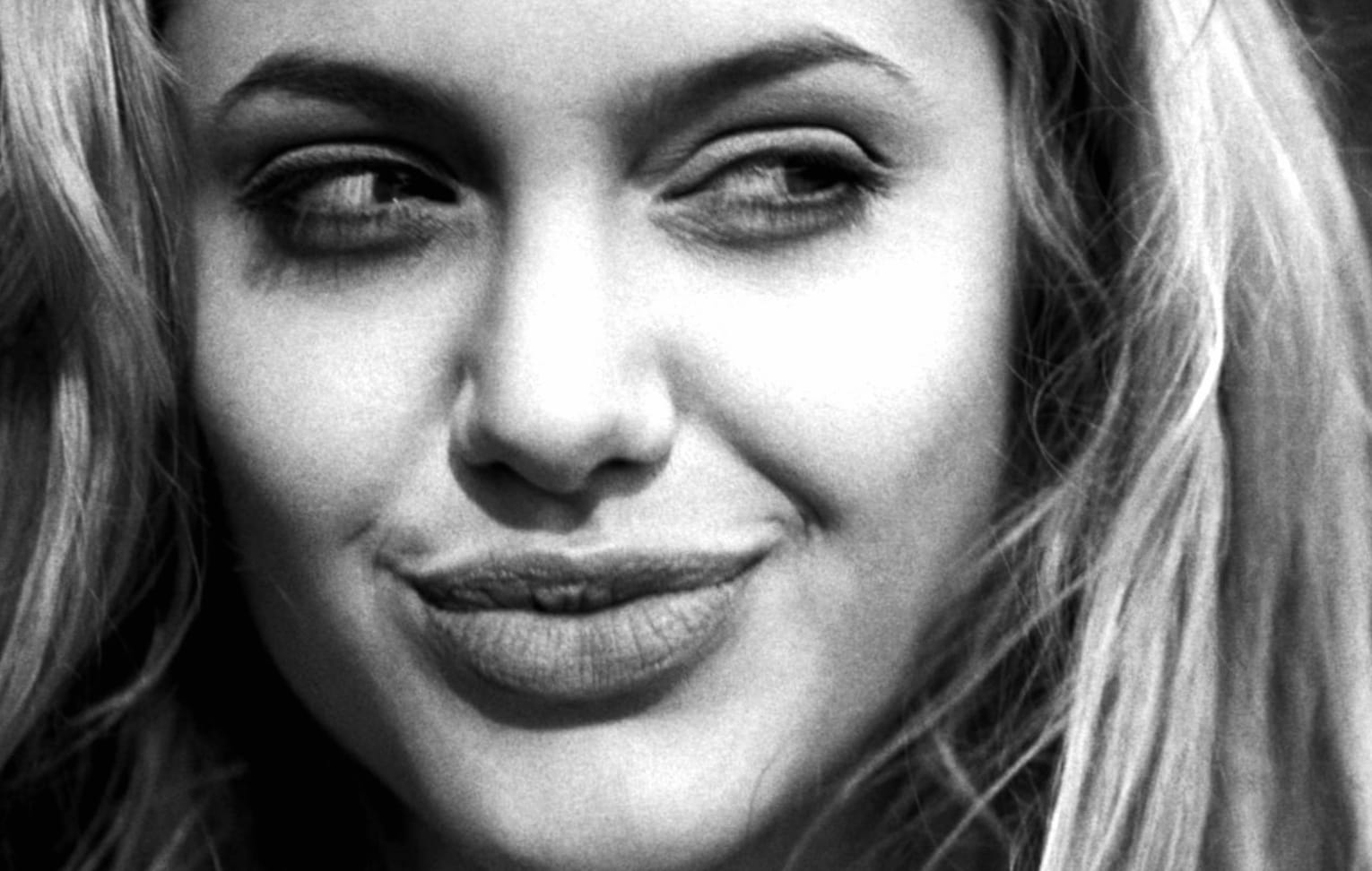 Angelina Jolie A Captivating Portrait wallpapers HD quality