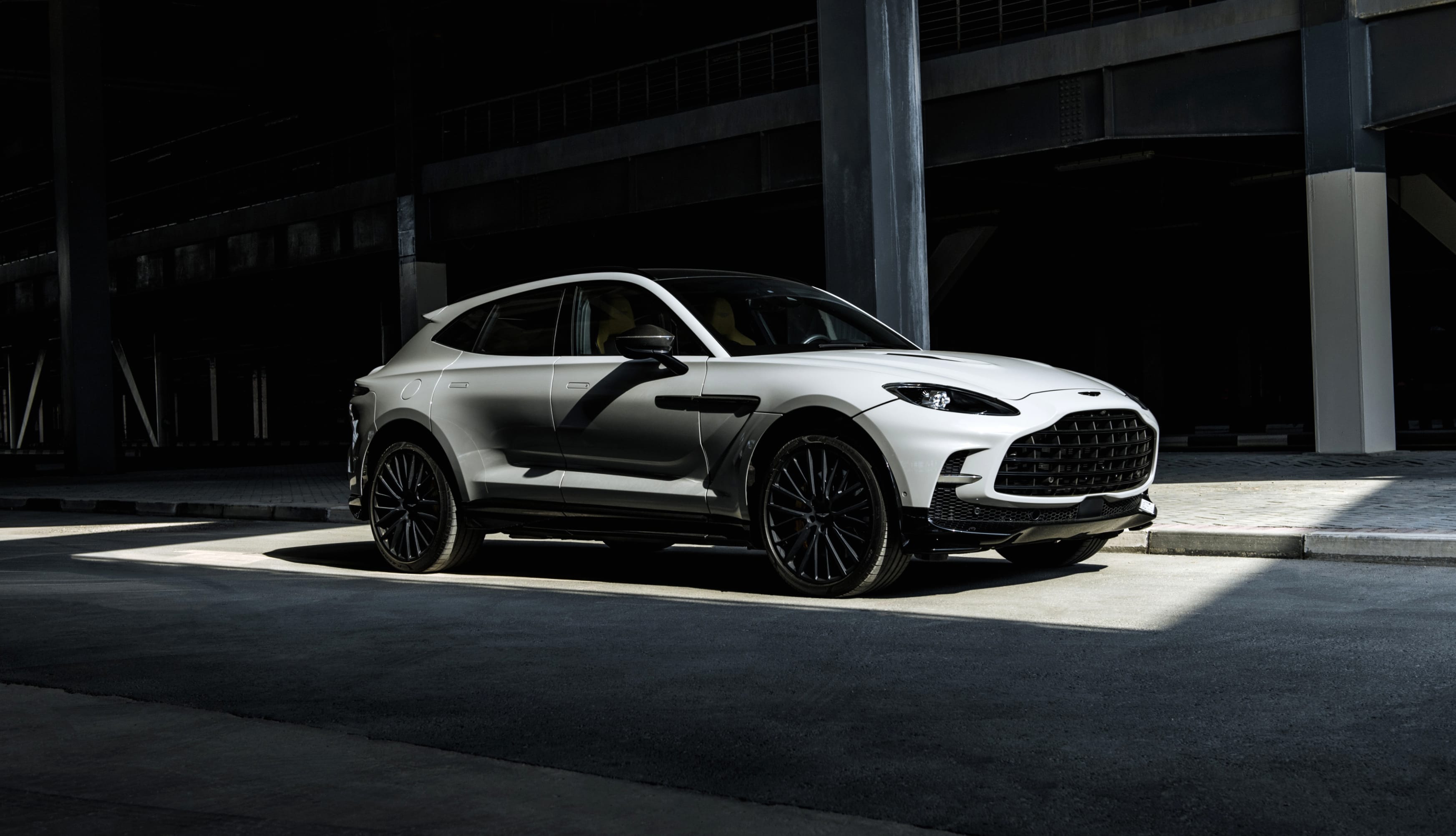 Aston Martin DBX707 8K wallpapers HD quality