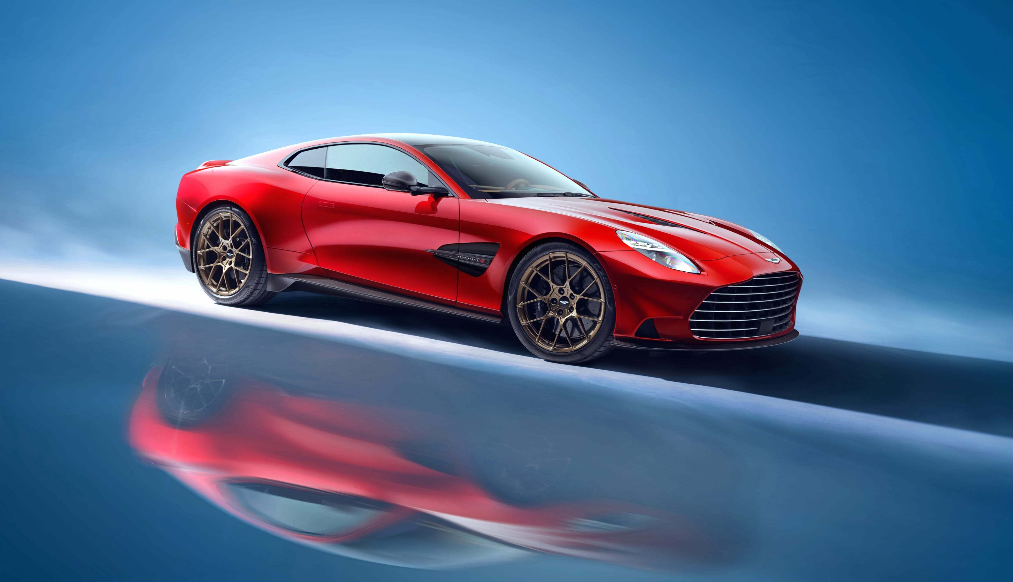 Aston Martin Vanquish 2024 at 320 x 480 iPhone size wallpapers HD quality