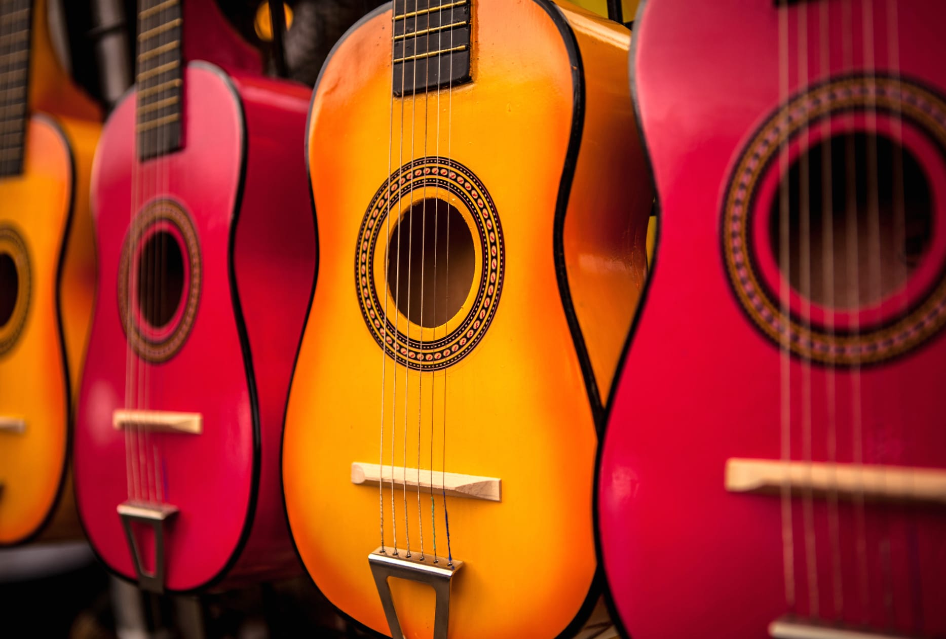 Beautiful Guitars A Vibrant of Musical Inspiration wallpapers HD quality