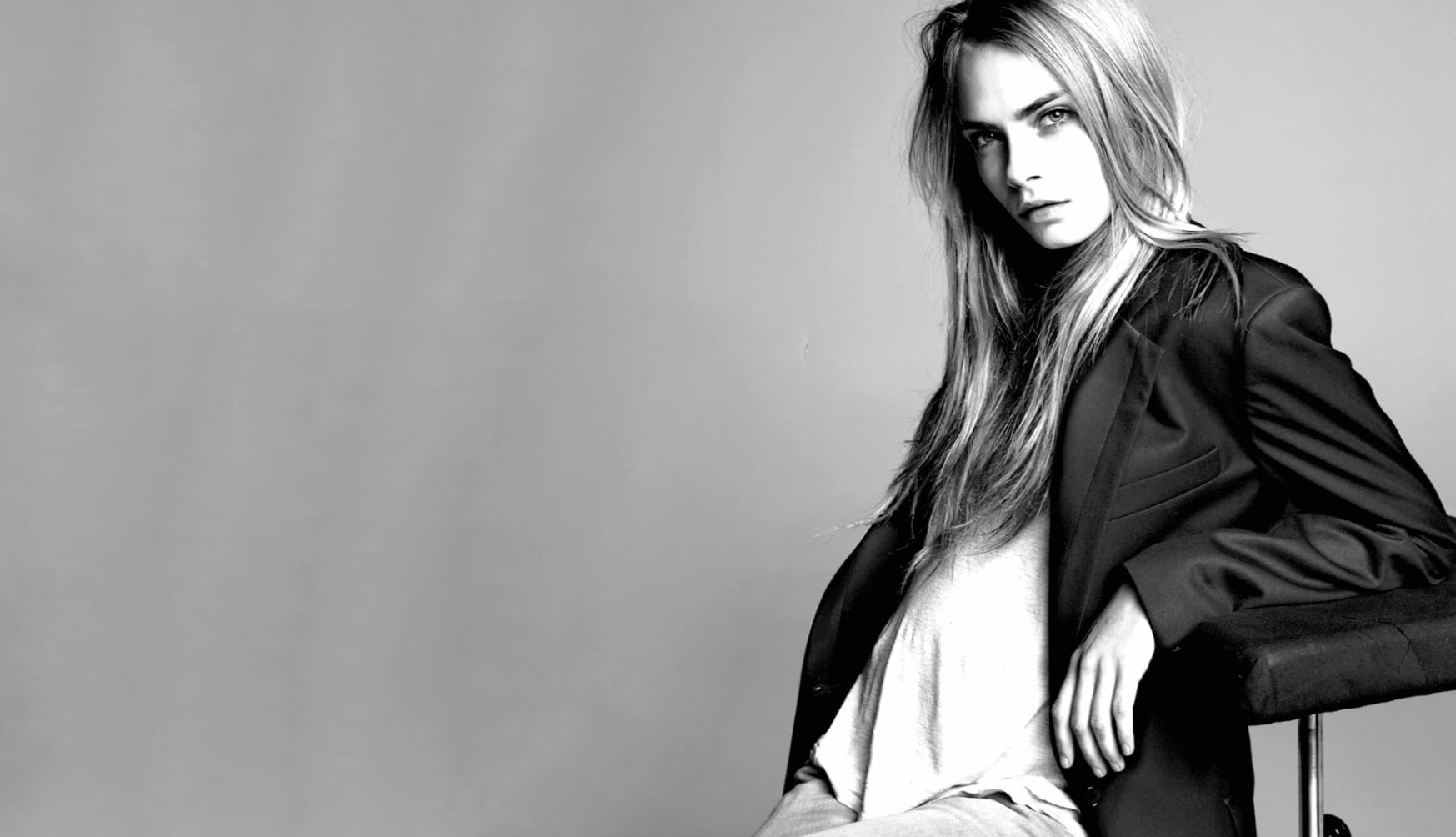 Black & White Model English Celebrity Cara Delevingne at 2560 x 1440 HD size wallpapers HD quality