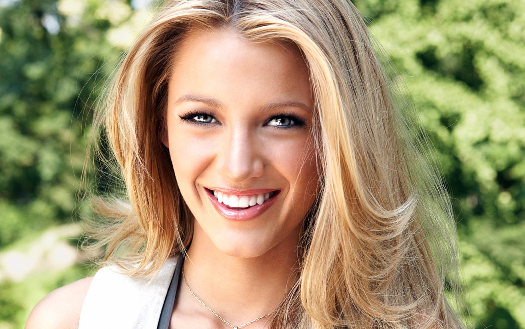 Blue Eyes Blonde Smile American Actress Celebrity Blake Lively wallpapers HD quality