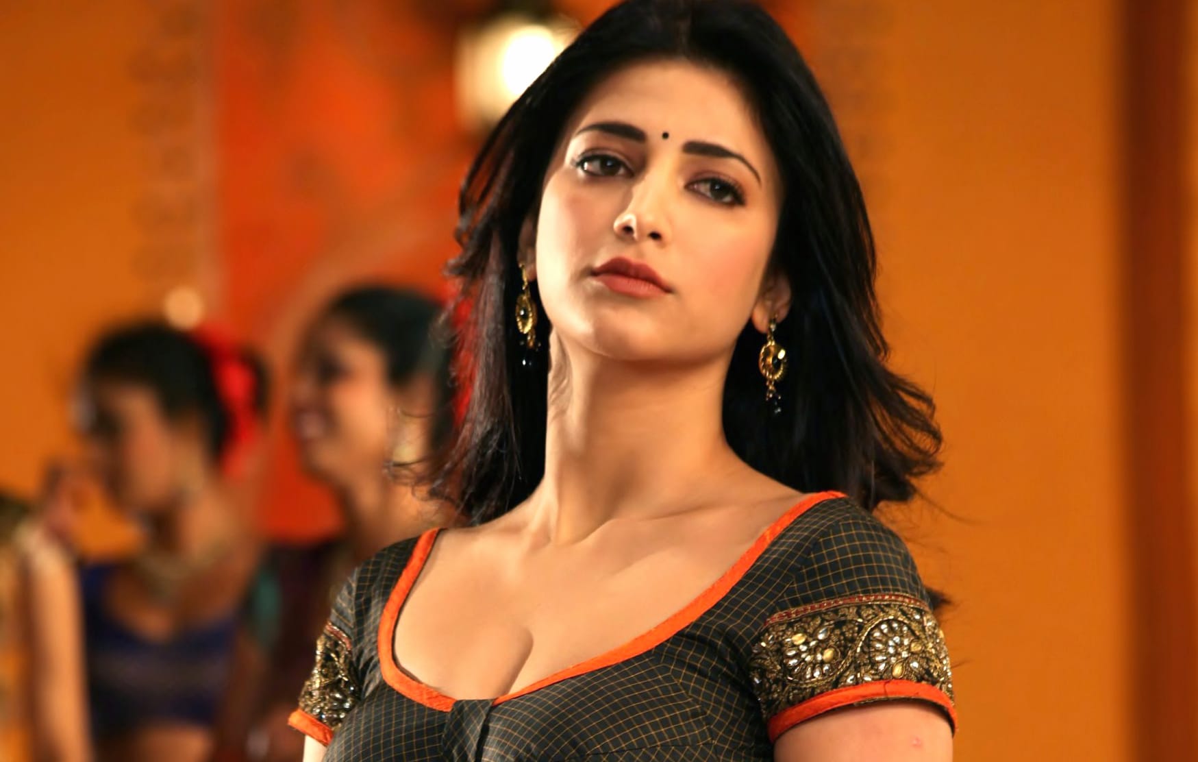 Bollywood Actress Shruti Haasan wallpapers HD quality