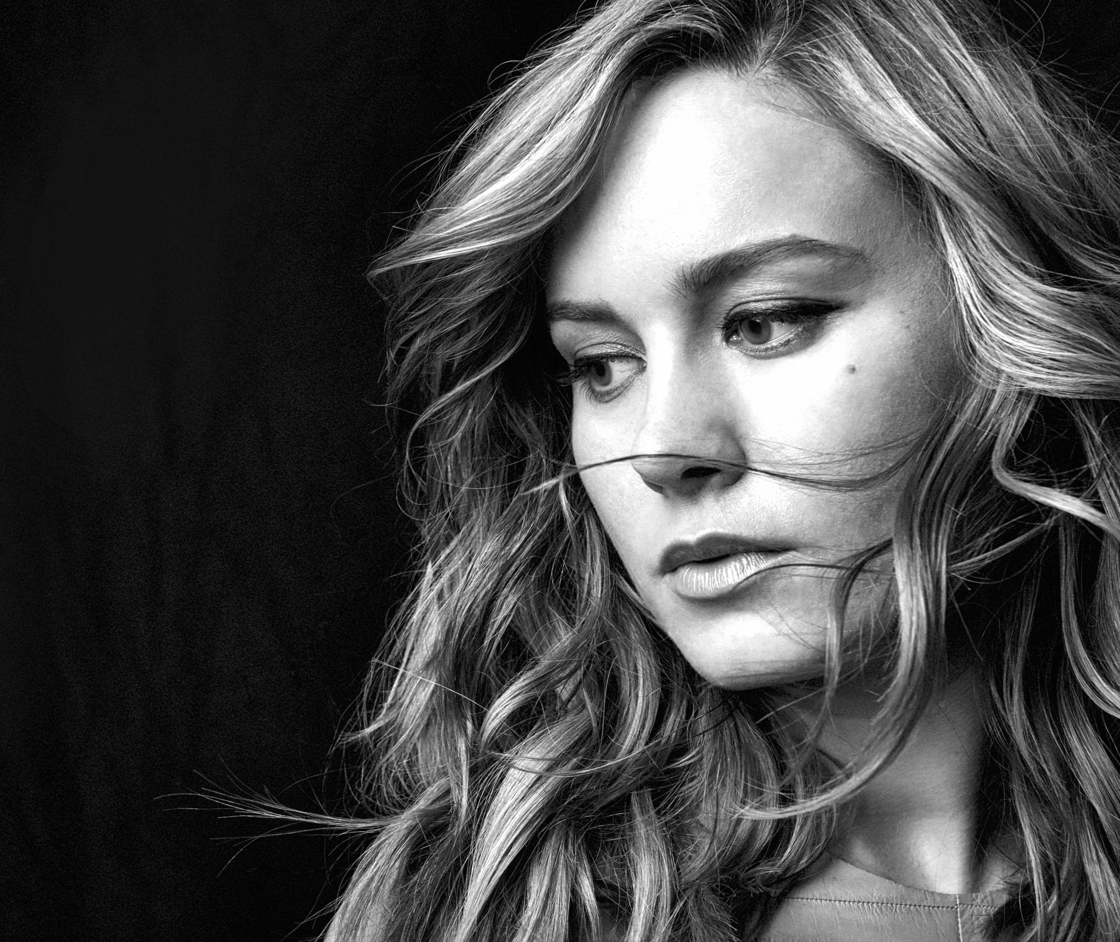 Brie Larson Black & White wallpapers HD quality