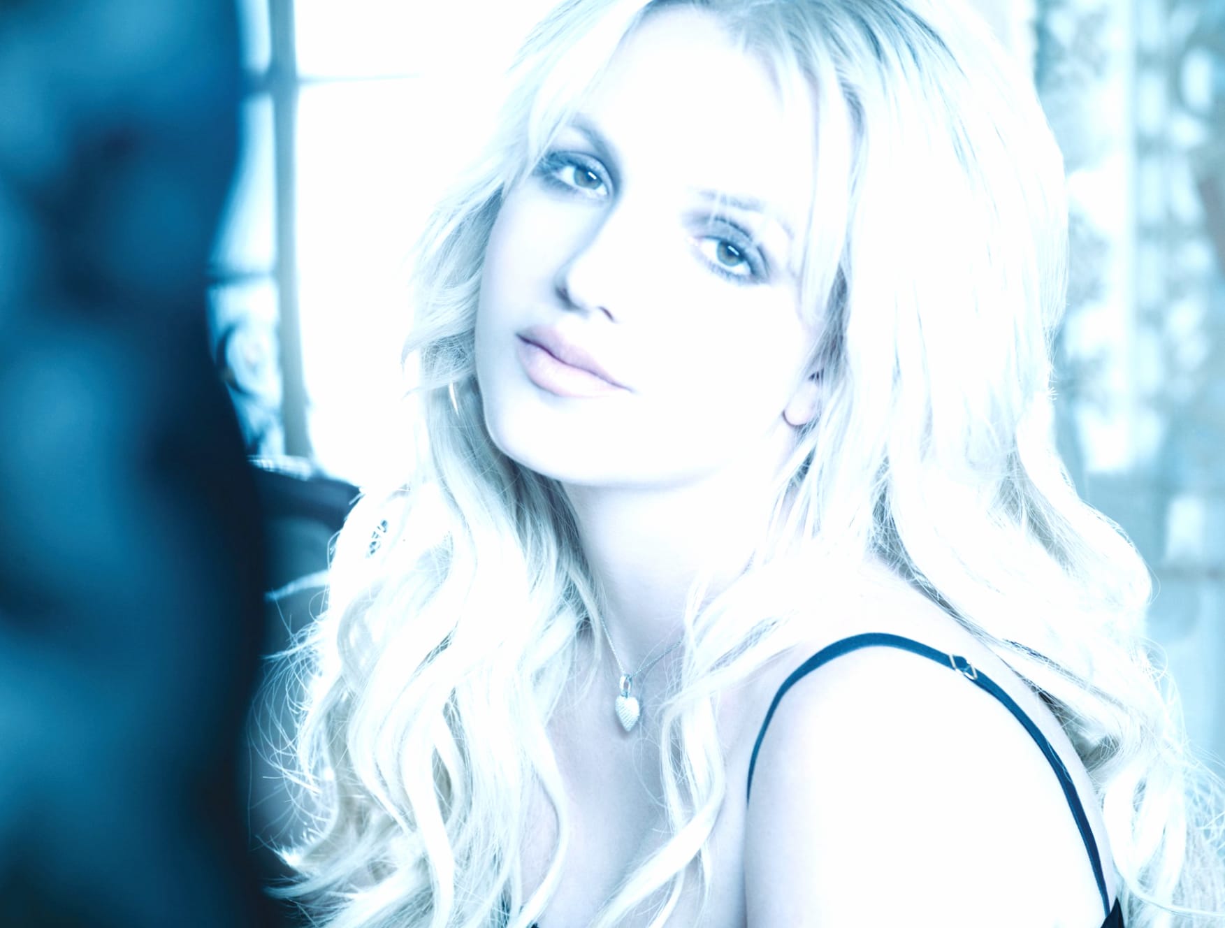 Britney Spears Music at 750 x 1334 iPhone 6 size wallpapers HD quality