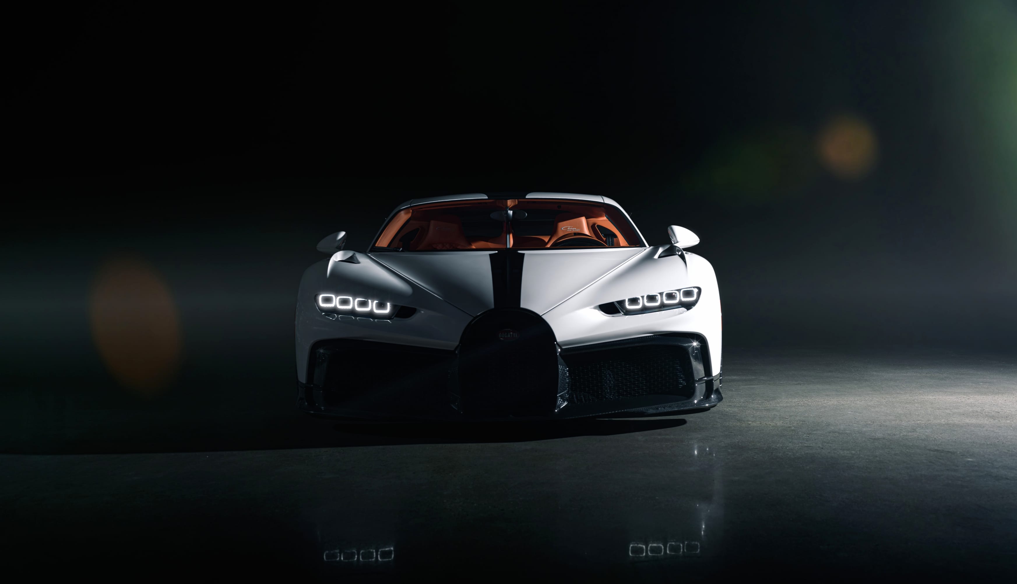 Bugatti Chiron Pur Sport Dark aesthetic at 2048 x 2048 iPad size wallpapers HD quality