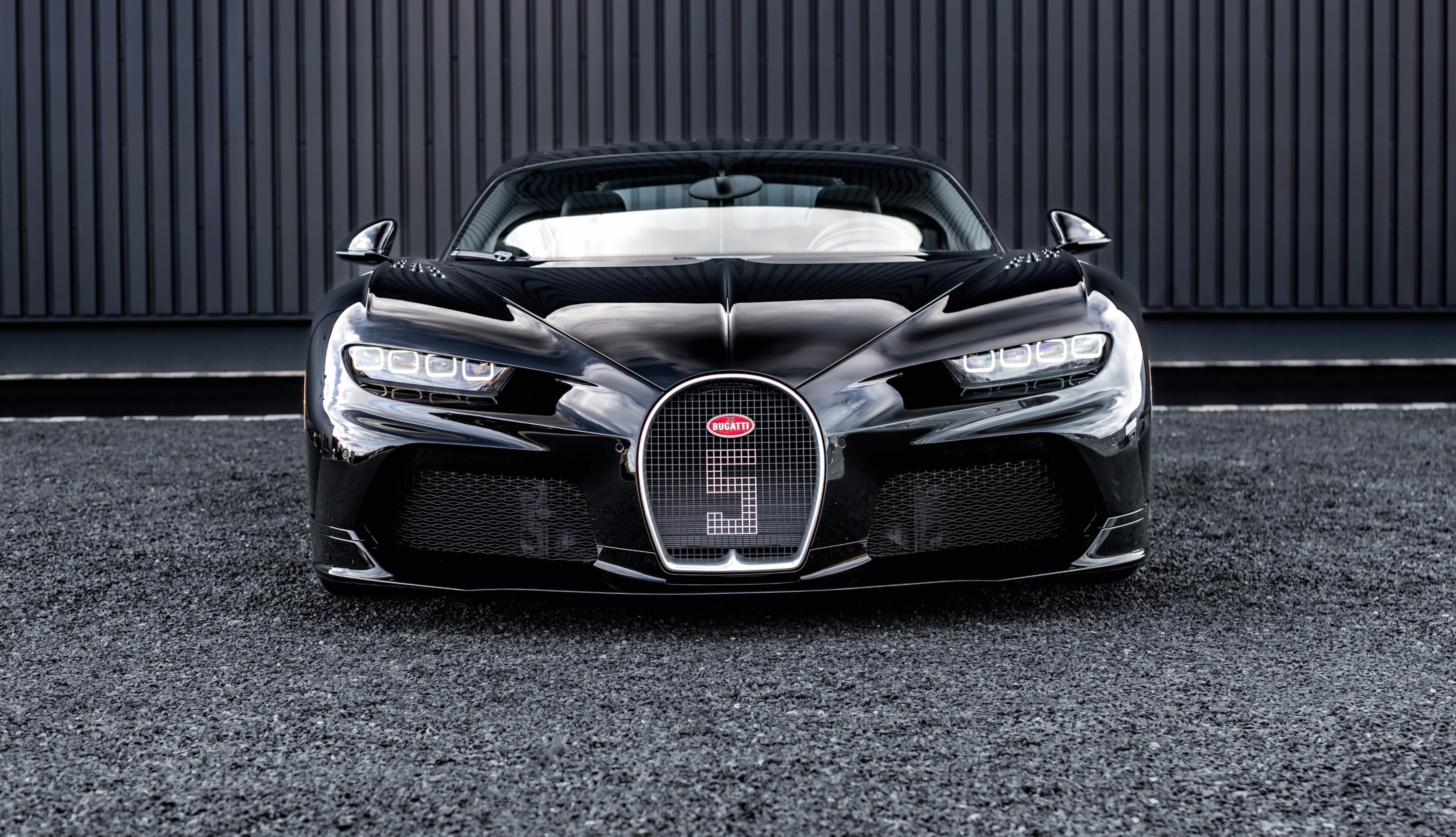 Bugatti Chiron Super Sport Black cars at 1024 x 1024 iPad size wallpapers HD quality