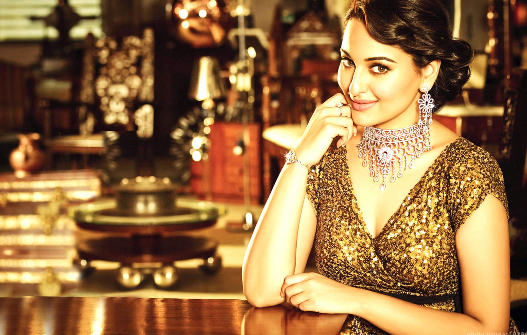 Celebrity Glamour - Sonakshi Sinha wallpapers HD quality