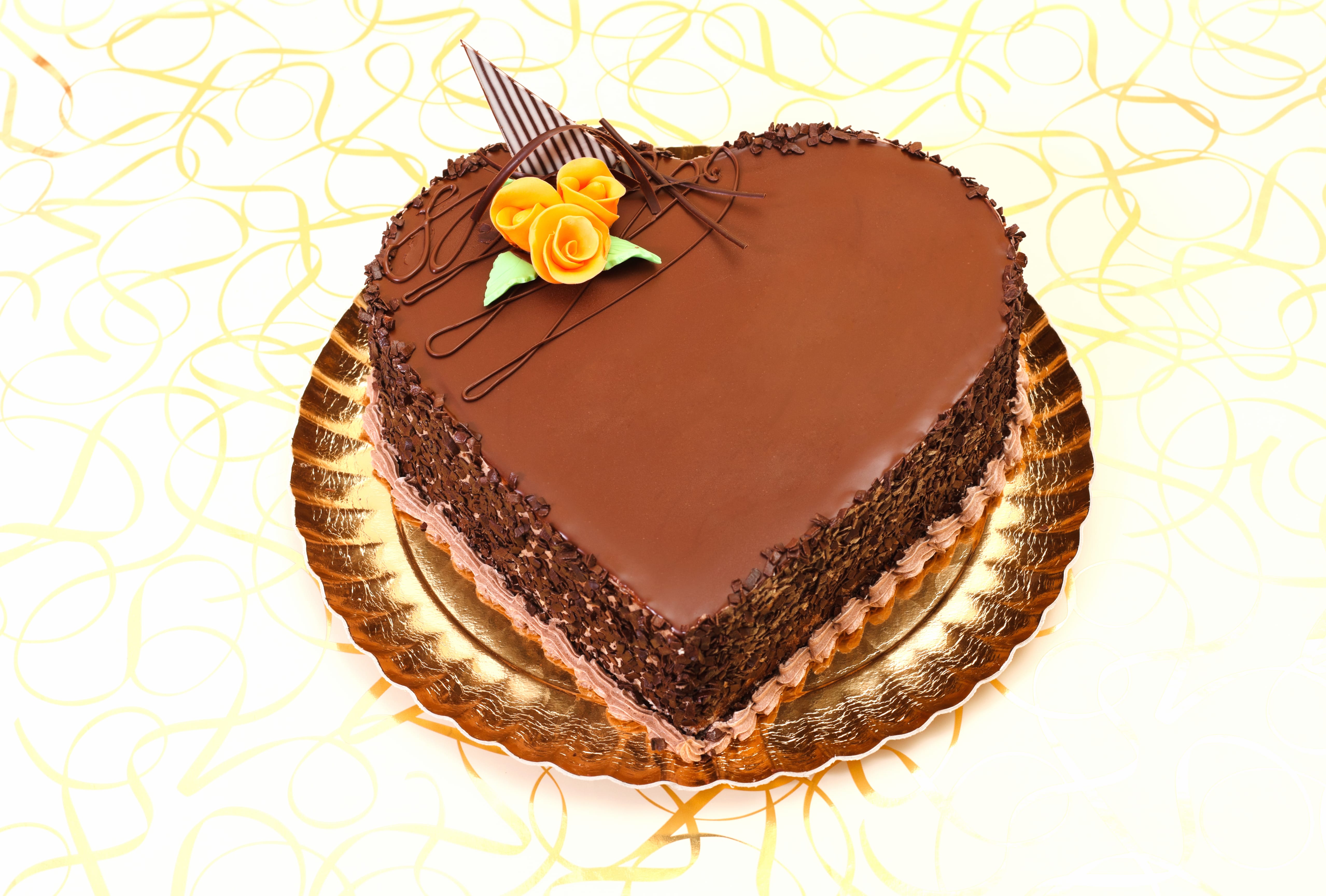 Chocolate Heart Pastry Food Cake at 2048 x 2048 iPad size wallpapers HD quality