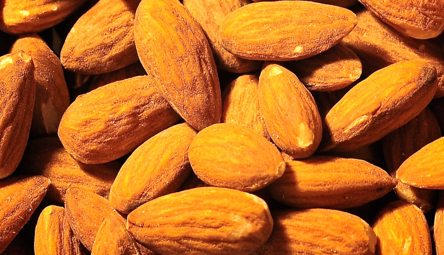 Delicious Almonds A Beautiful wallpapers HD quality