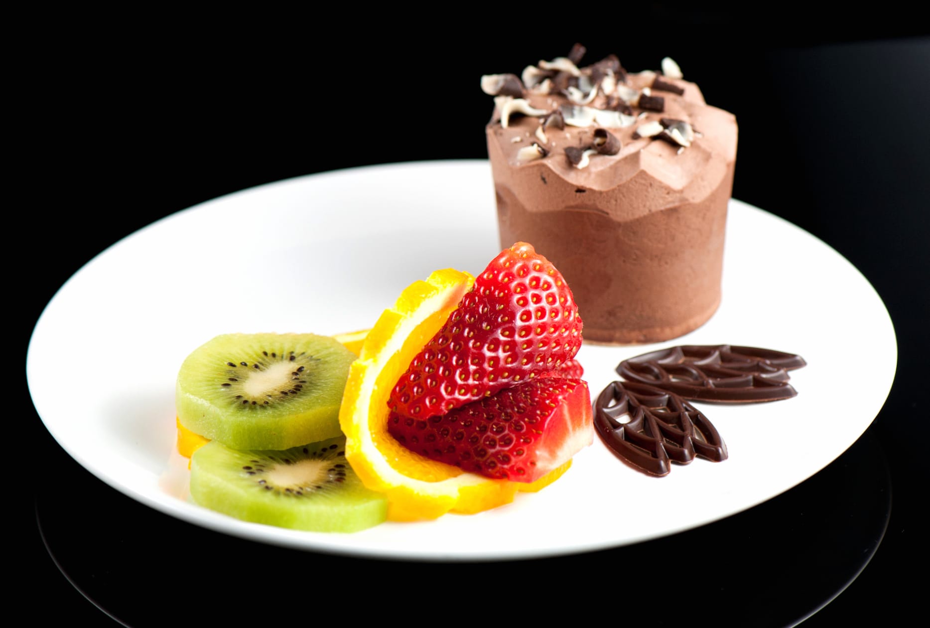 Delicious Fruit & Chocolate Dessert wallpapers HD quality