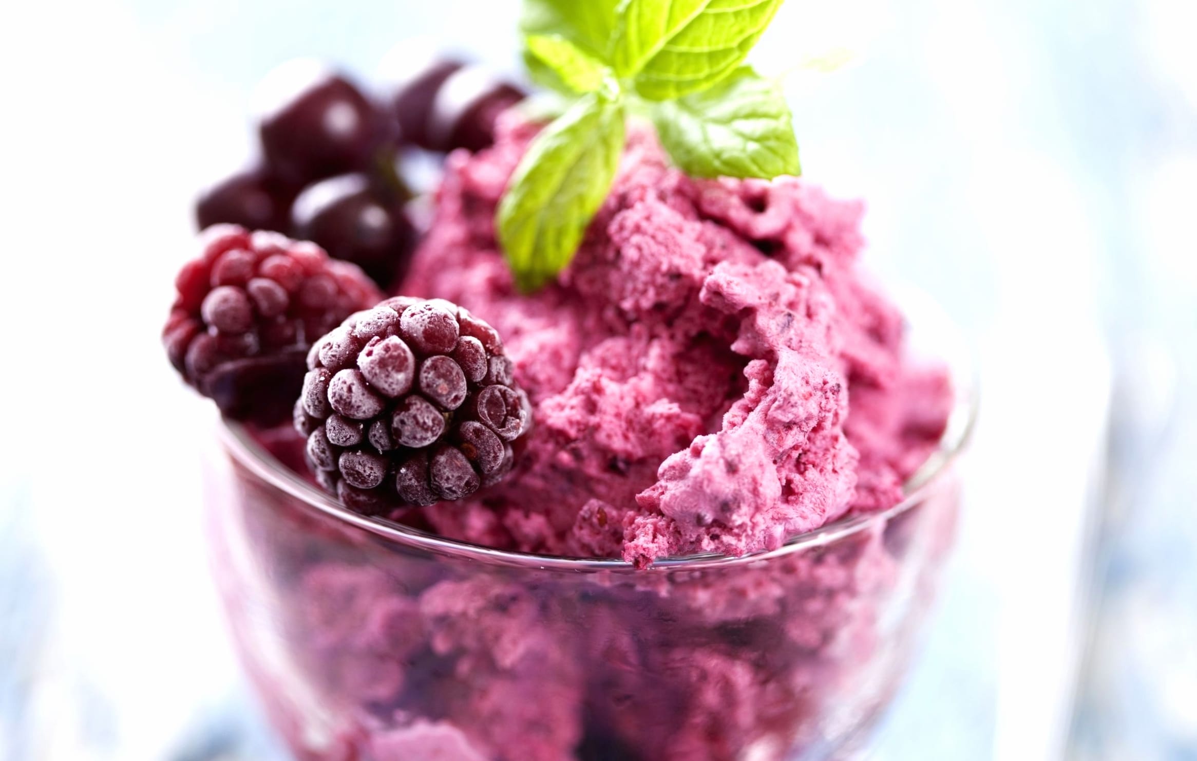 Delicious Raspberry Ice Cream - wallpapers HD quality