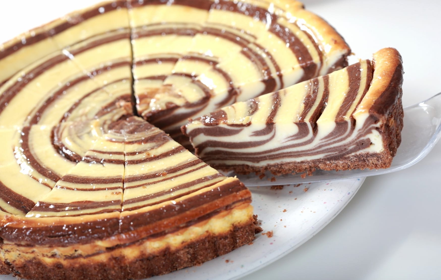 Delicious Swirled Cake - wallpapers HD quality