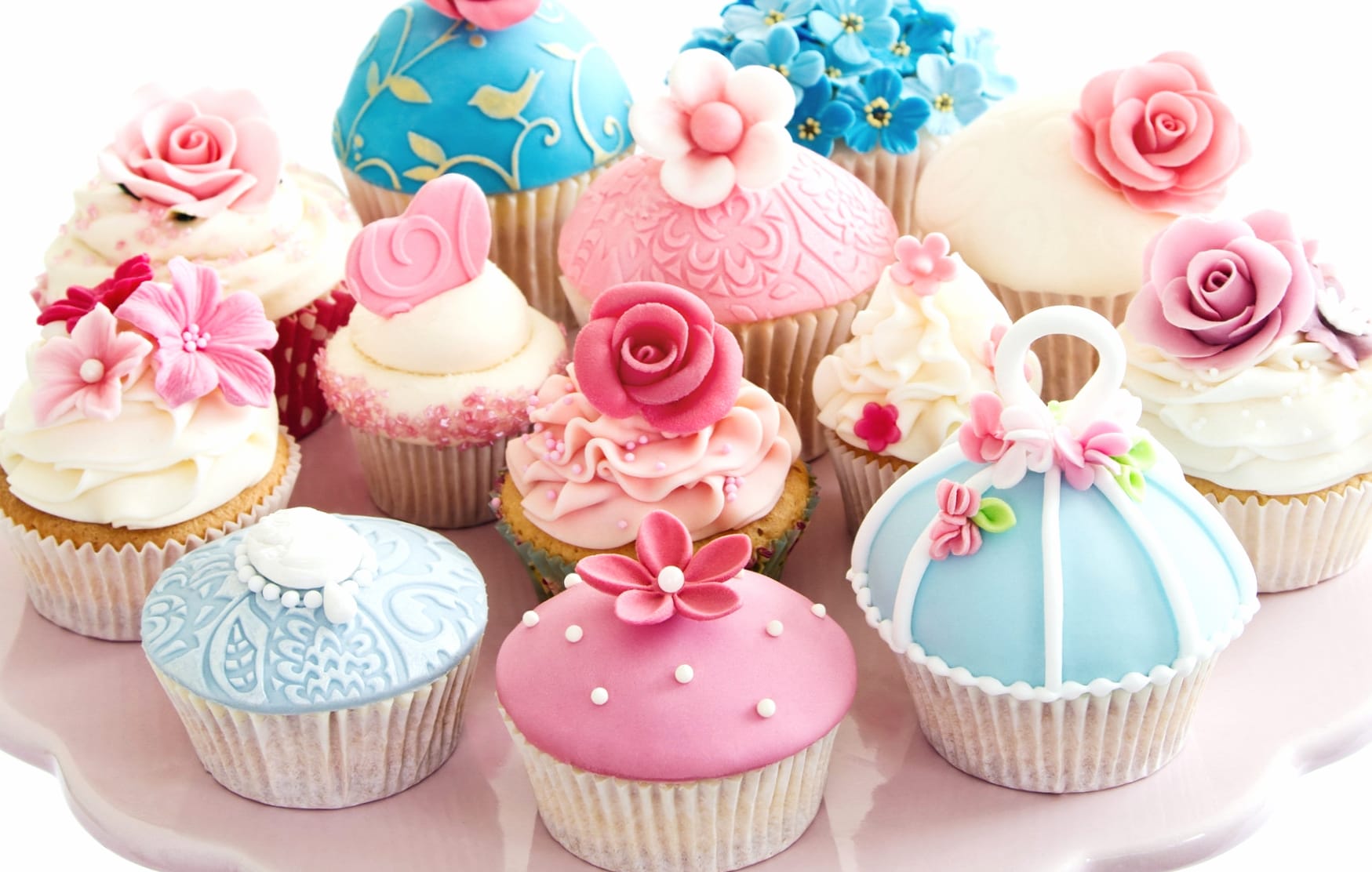 Deliciously Decorative Cupcakes - wallpapers HD quality