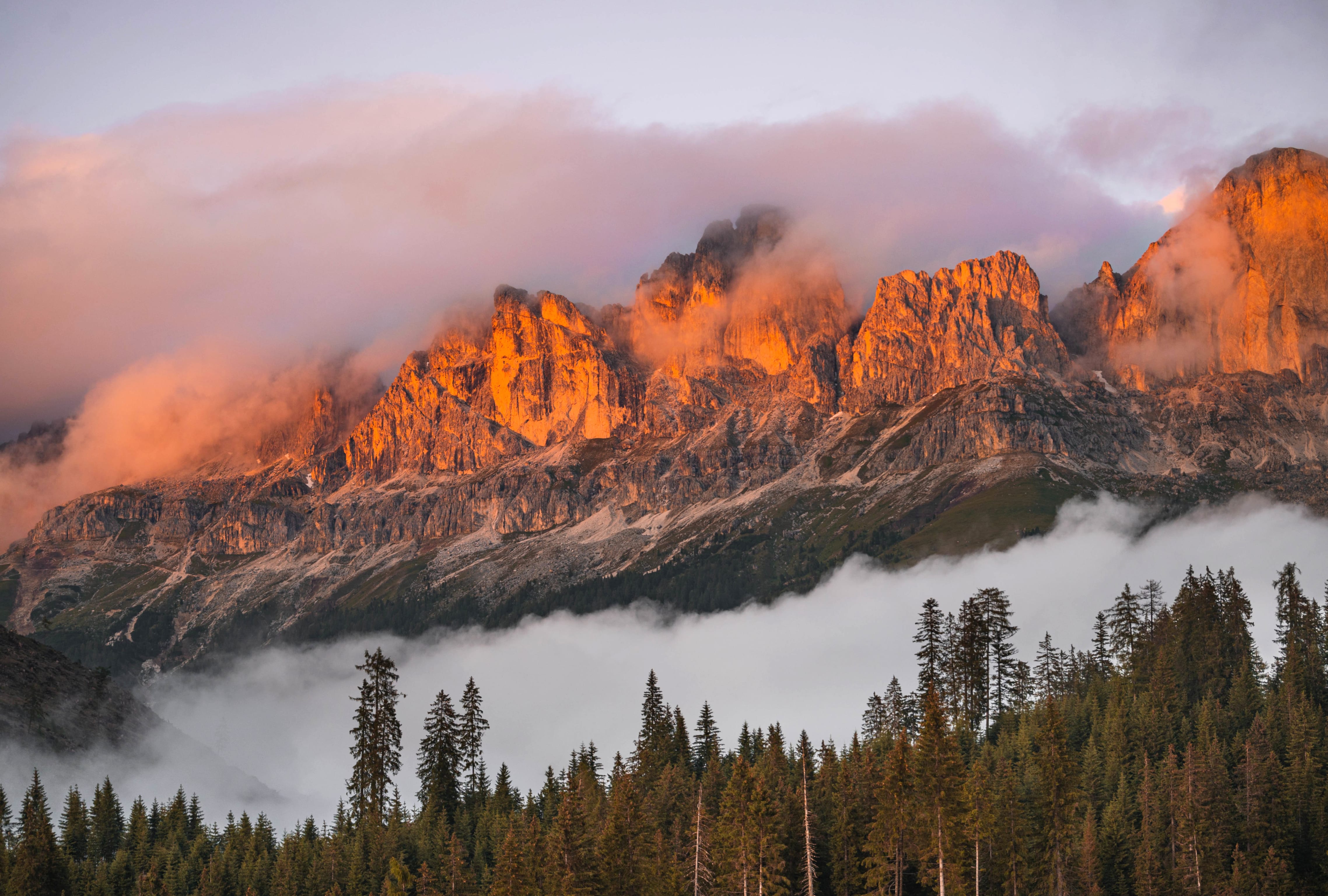 Dolomites Majesty HD Nature Wallpaper at 640 x 1136 iPhone 5 size wallpapers HD quality