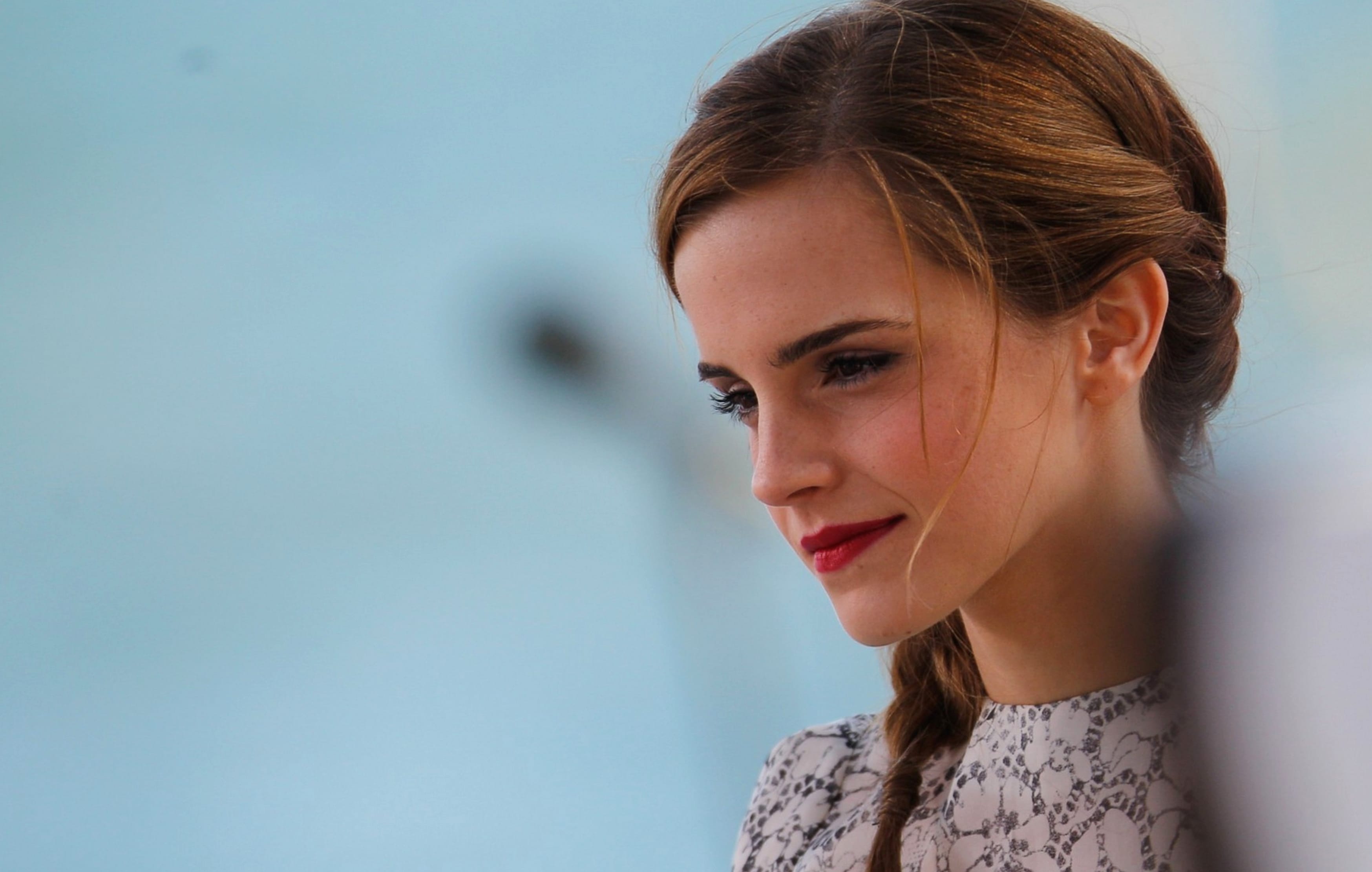 Elegant Emma Watson Stunning wallpapers HD quality