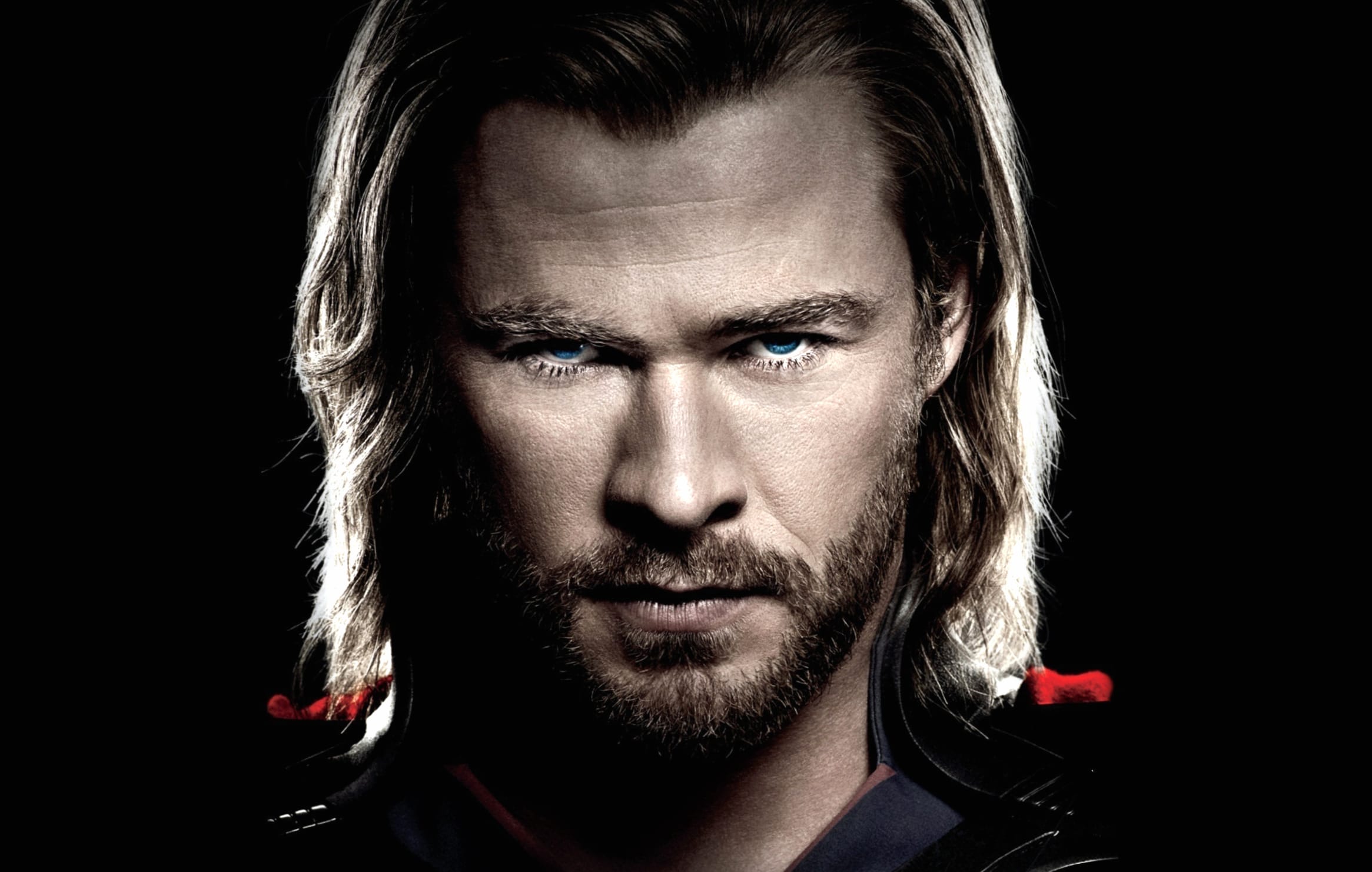 Epic Thor of Chris Hemsworth at 320 x 480 iPhone size wallpapers HD quality