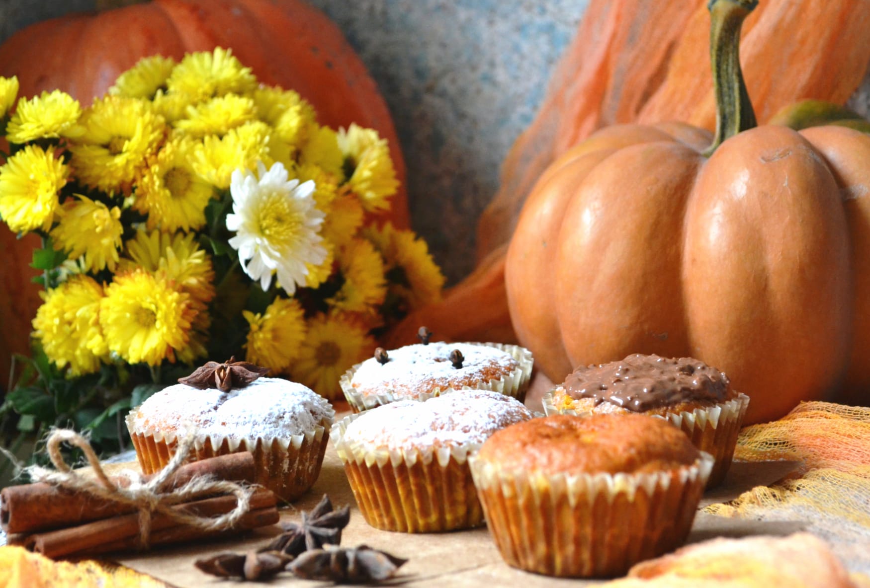 Flower Cinnamon Pumpkin Still Life Food Muffin at 2560 x 1440 HD size wallpapers HD quality