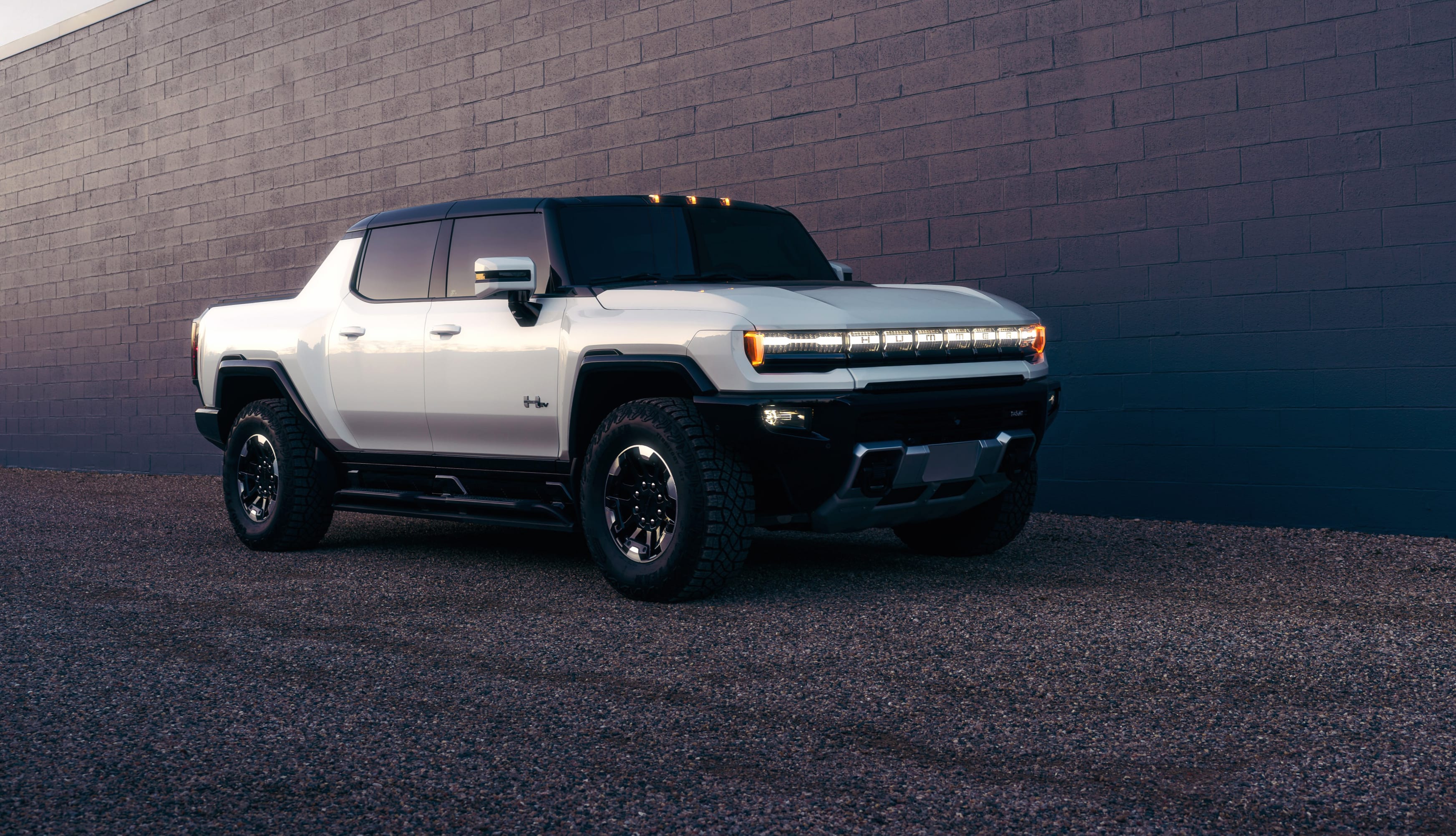 GMC Hummer EV Pickup wallpapers HD quality