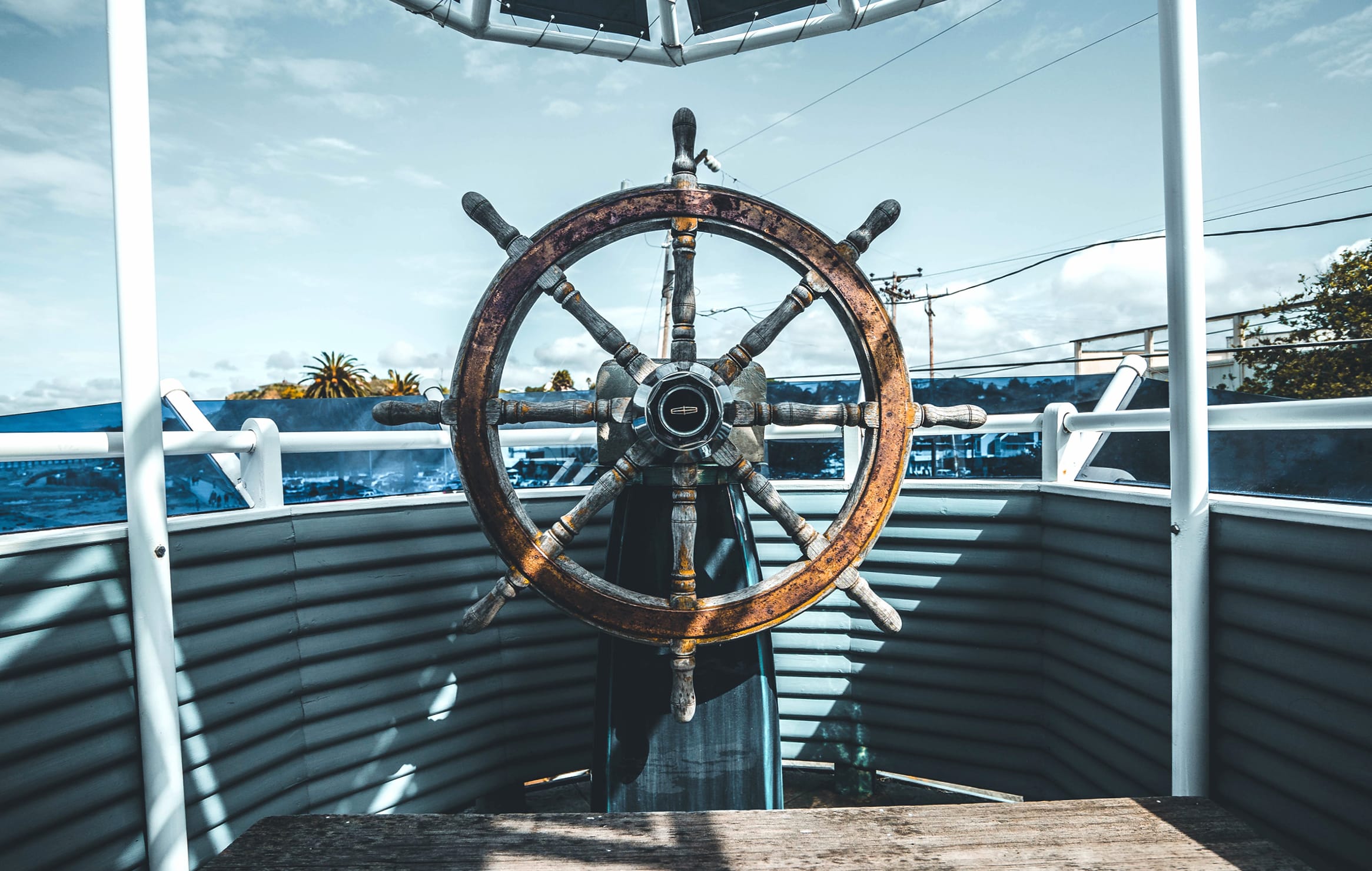 HD Wallpaper of a Classic Boat Steering Wheel wallpapers HD quality