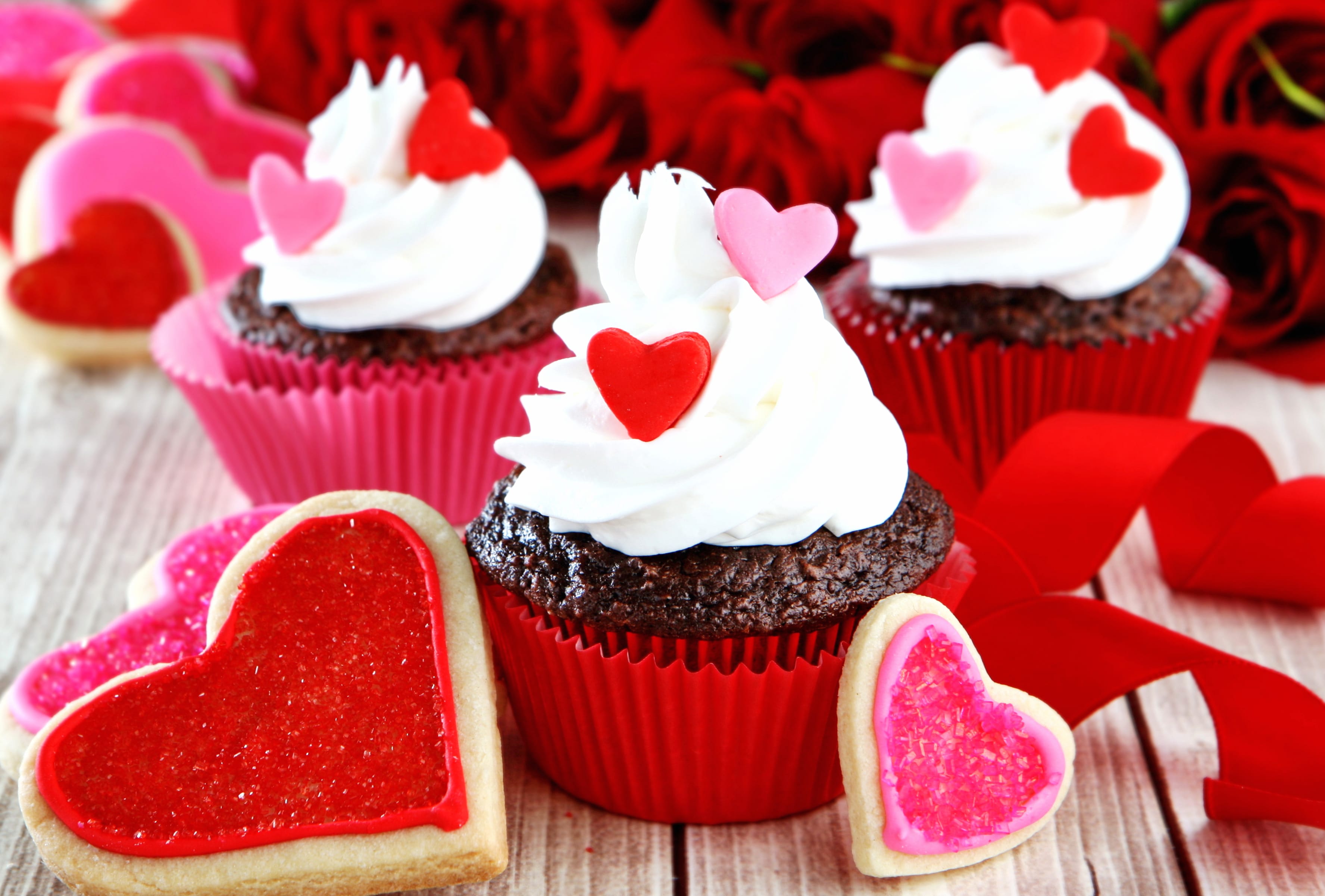 Heart Love Sweets Dessert Food Cupcake at 1024 x 1024 iPad size wallpapers HD quality