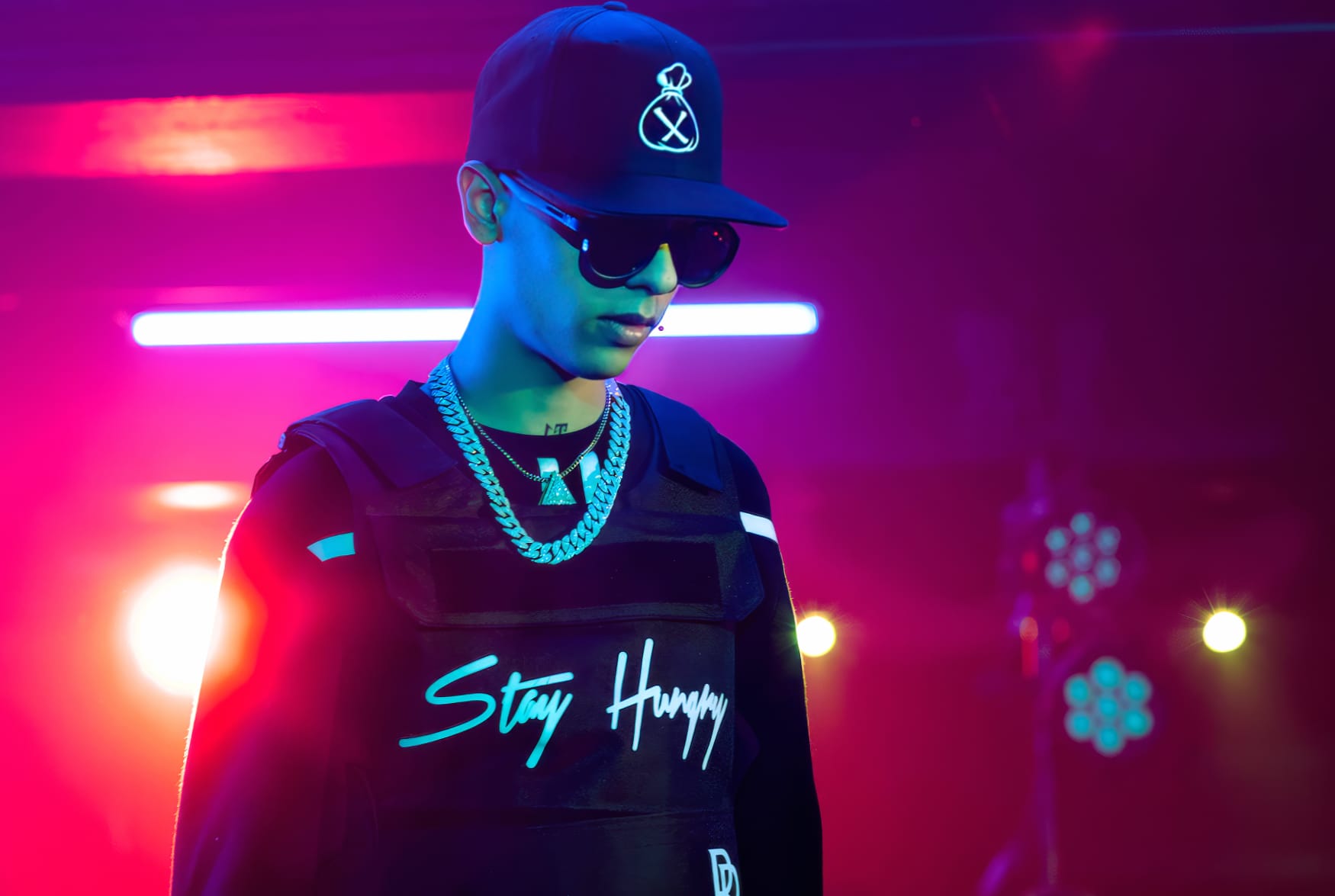 Hip Music Artist in Neon Lights - HD Desktop Wallpaper wallpapers HD quality