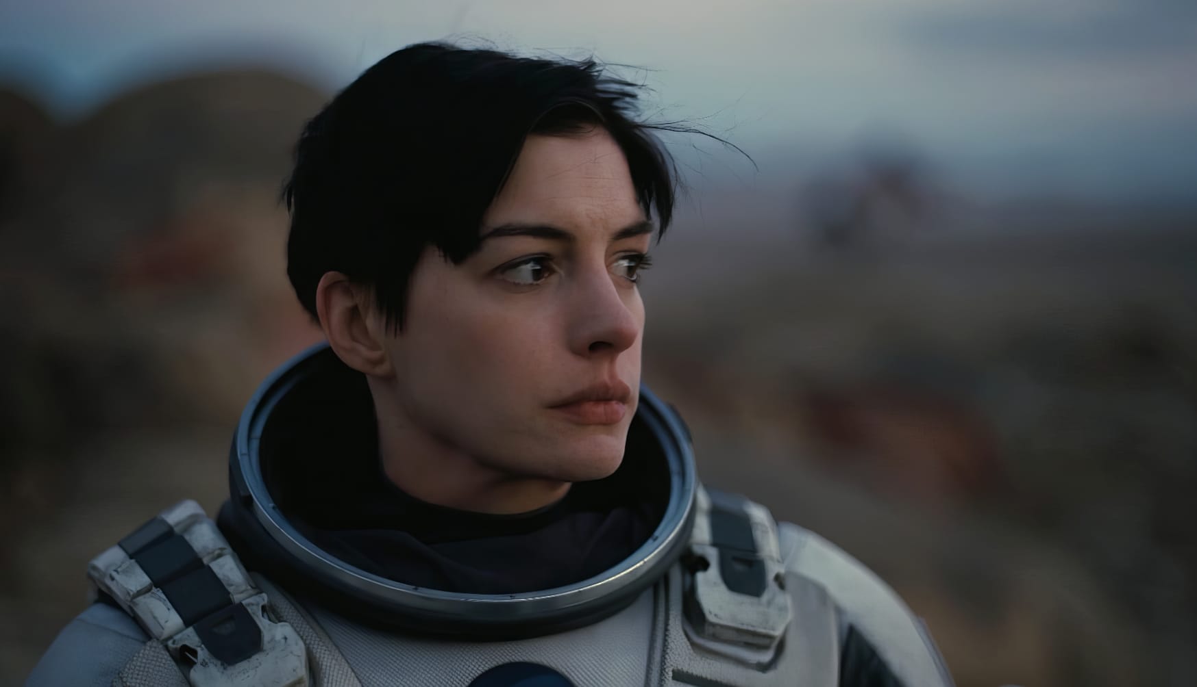 Interstellar Featuring Anne Hathaway wallpapers HD quality