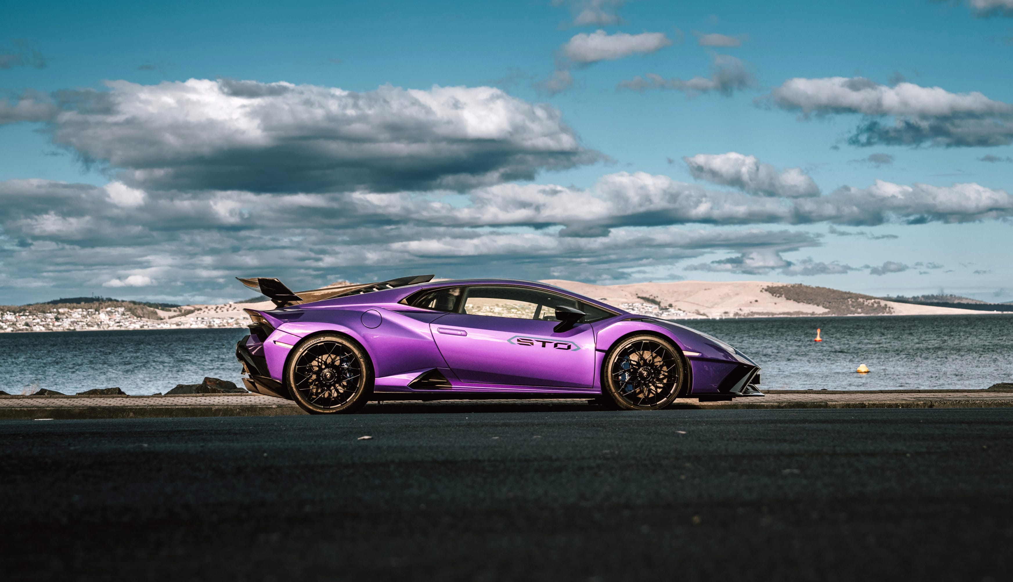 Lamborghini Huracán STO Purple at 640 x 960 iPhone 4 size wallpapers HD quality