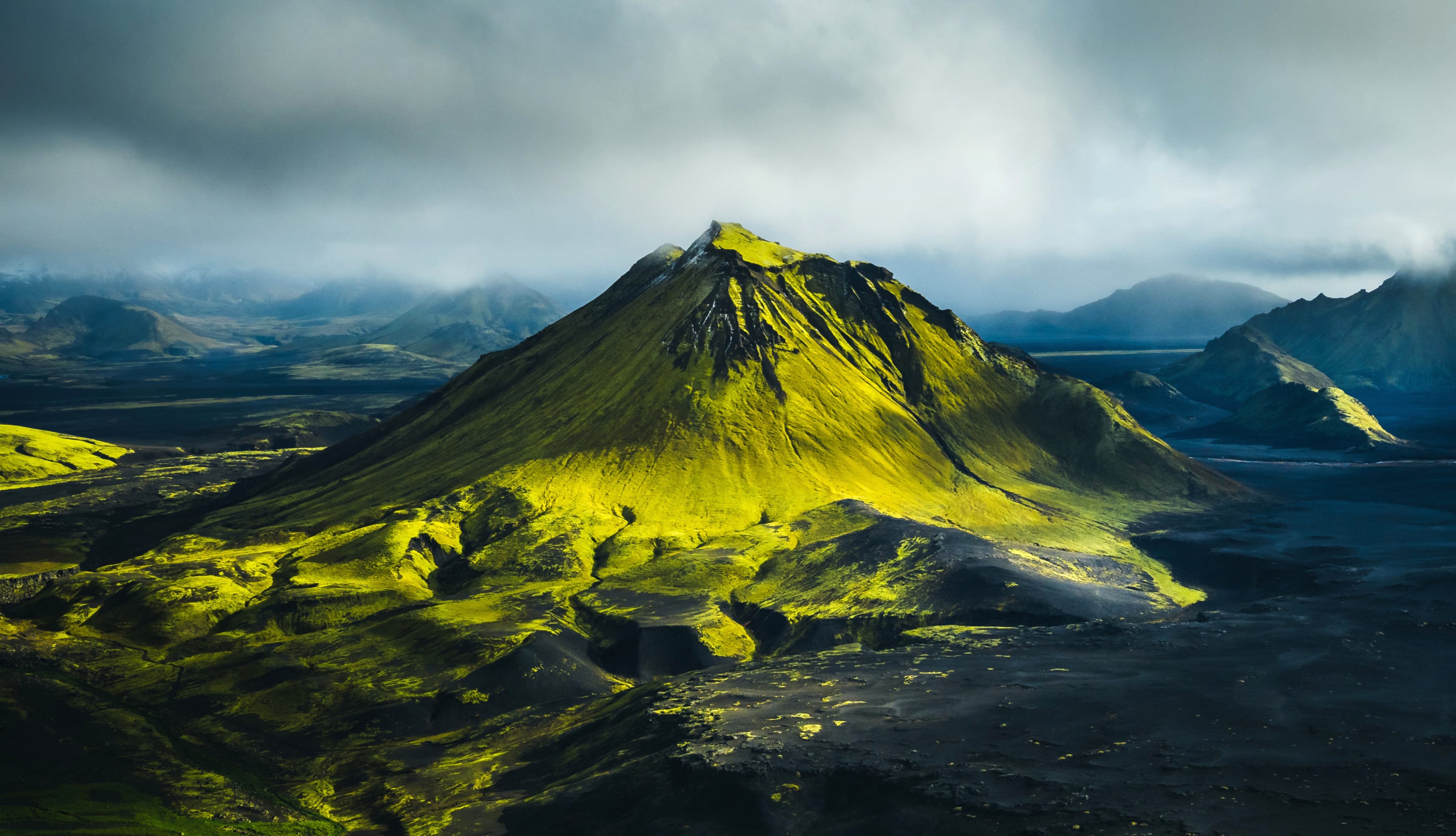 Maelifell Volcano at 2560 x 1440 HD size wallpapers HD quality