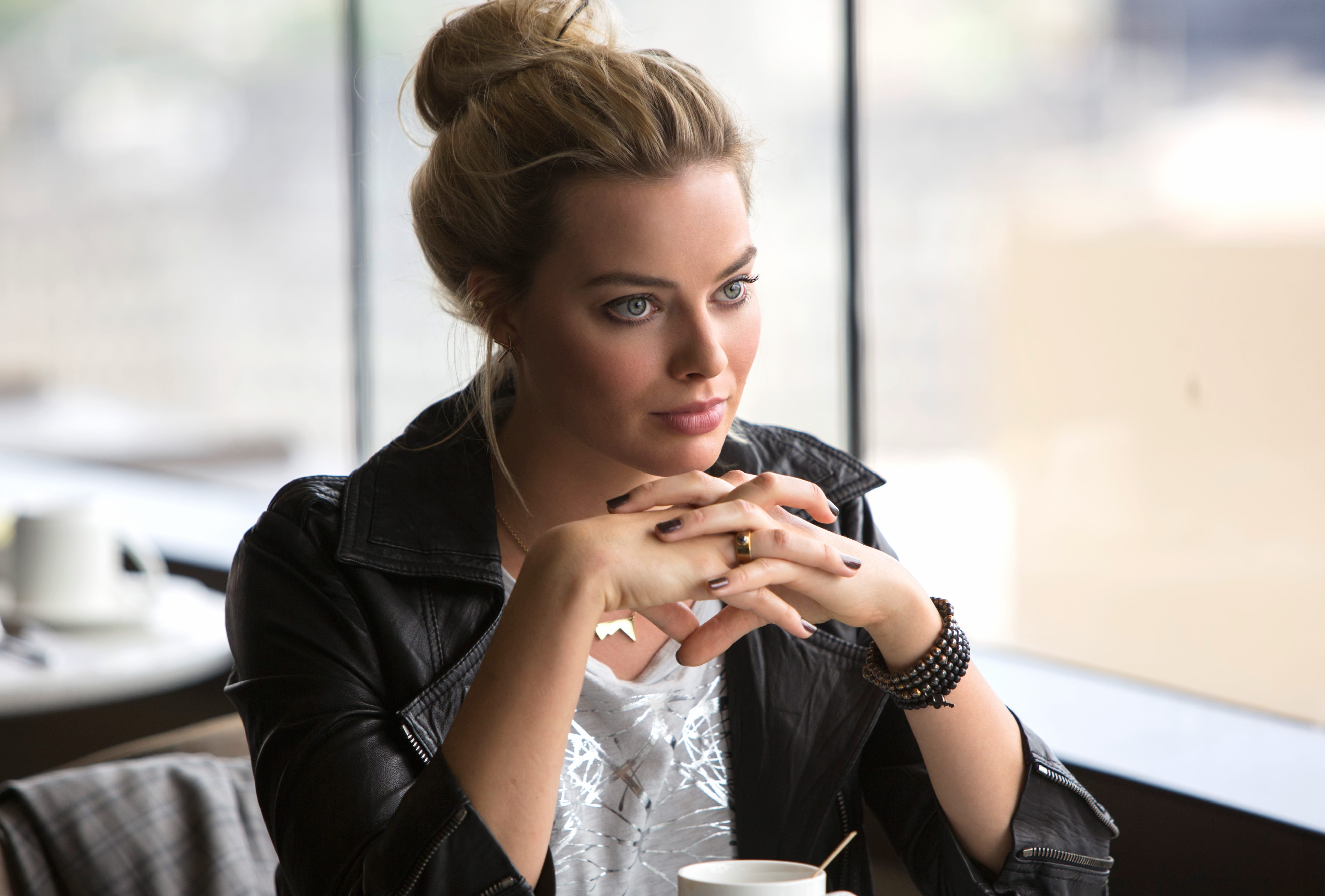 Margot Robbie Stunning of an Australian Actress wallpapers HD quality