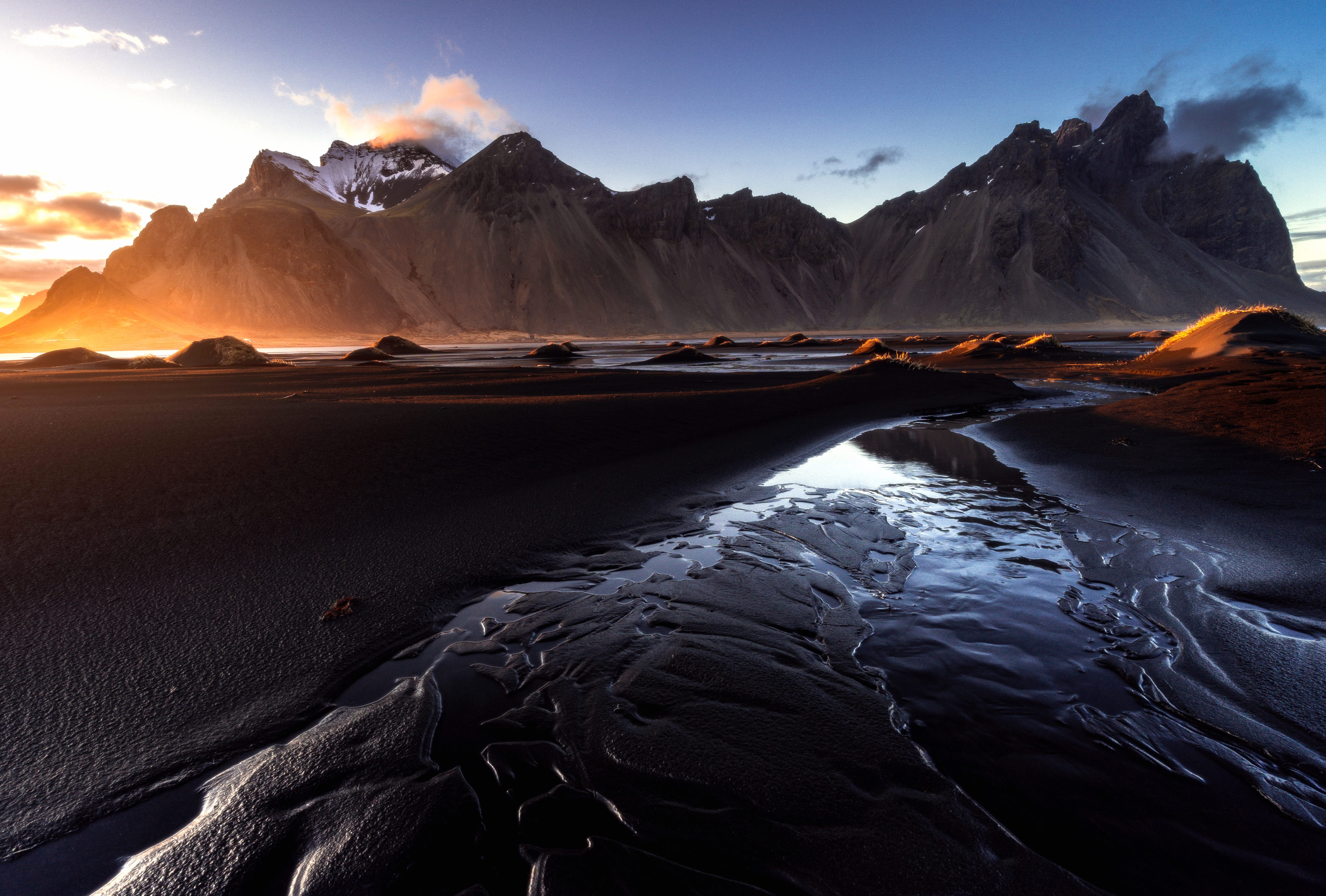 Nature Vestrahorn at 1024 x 1024 iPad size wallpapers HD quality