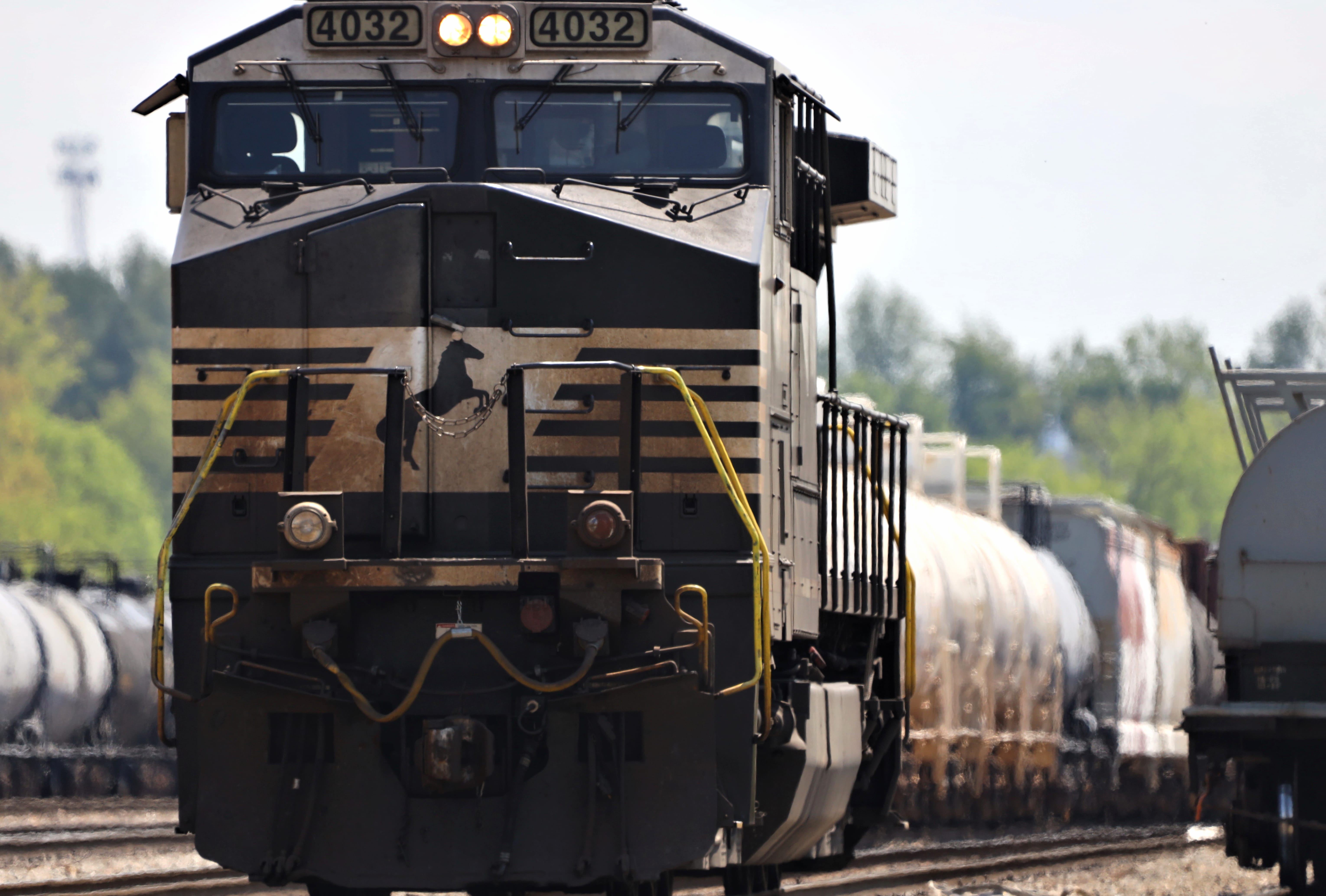 Norfolk Southern wallpapers HD quality