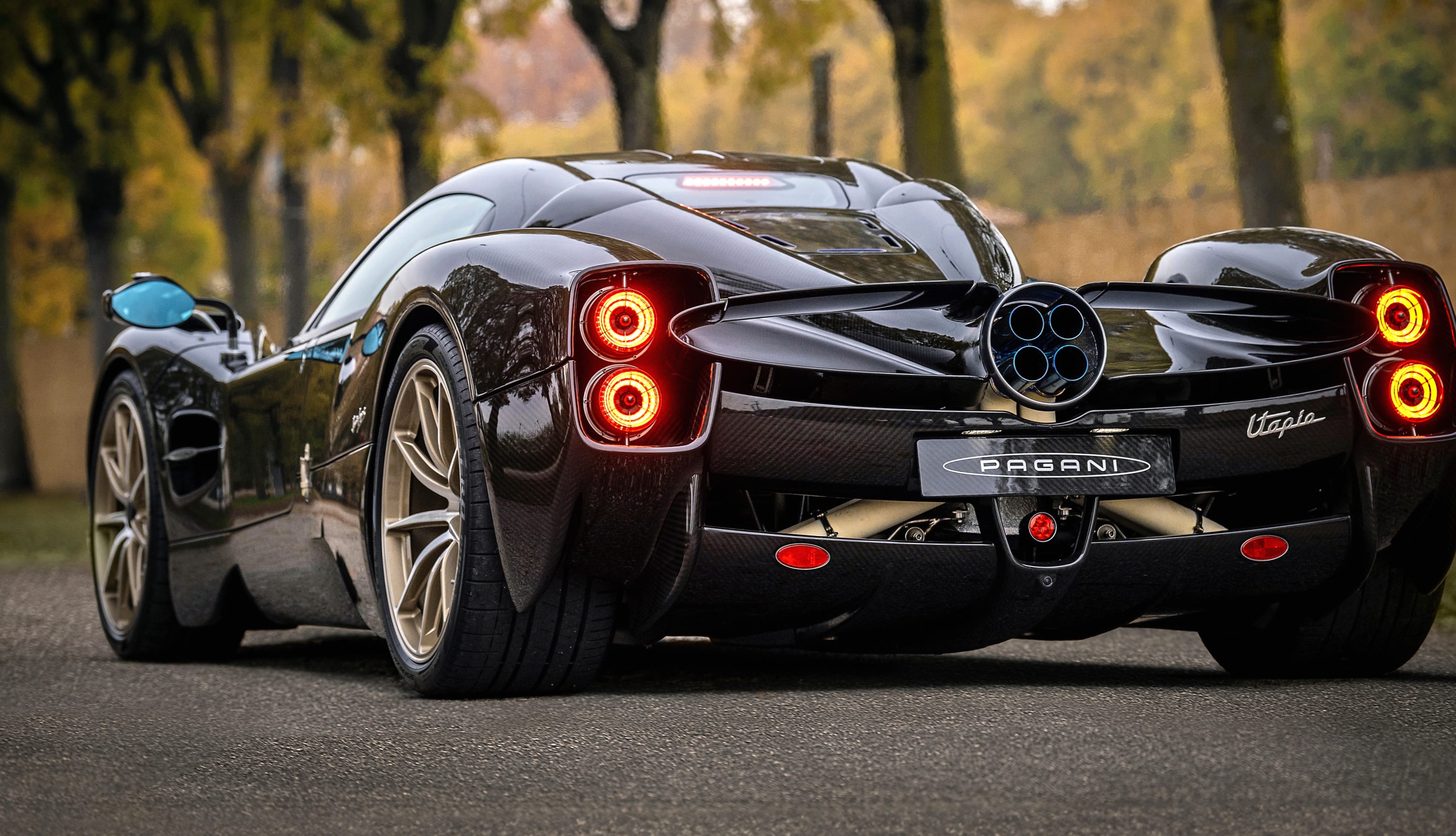 Pagani Utopia Rear view at 1024 x 1024 iPad size wallpapers HD quality