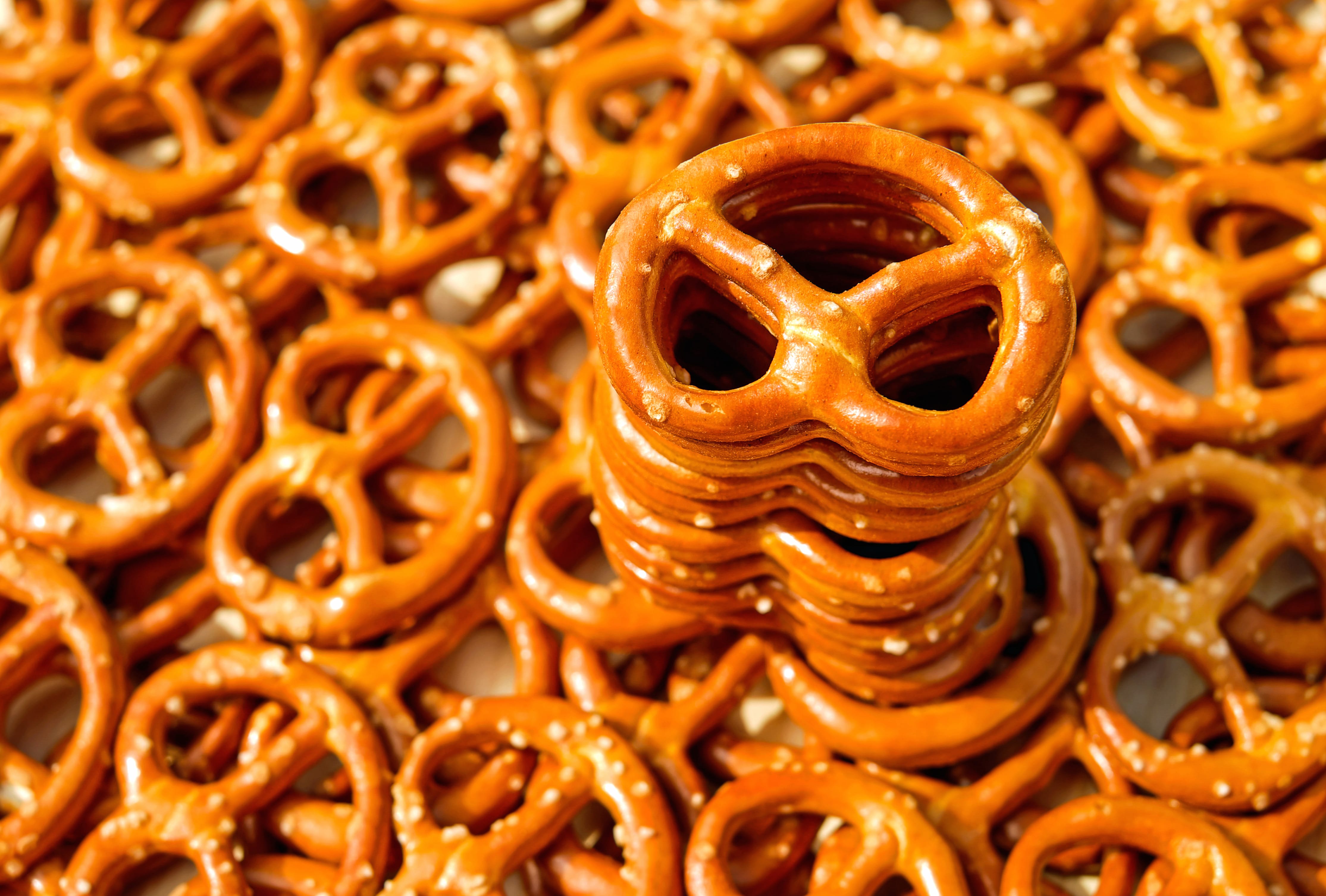 Pretzel Snack Food Baking at 1024 x 1024 iPad size wallpapers HD quality