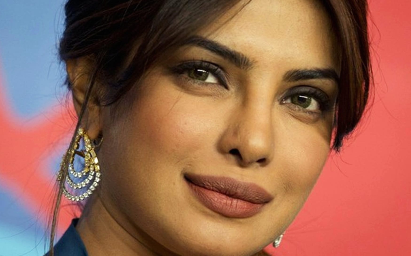 Priyanka Chopra - Miss World at 1280 x 960 size wallpapers HD quality