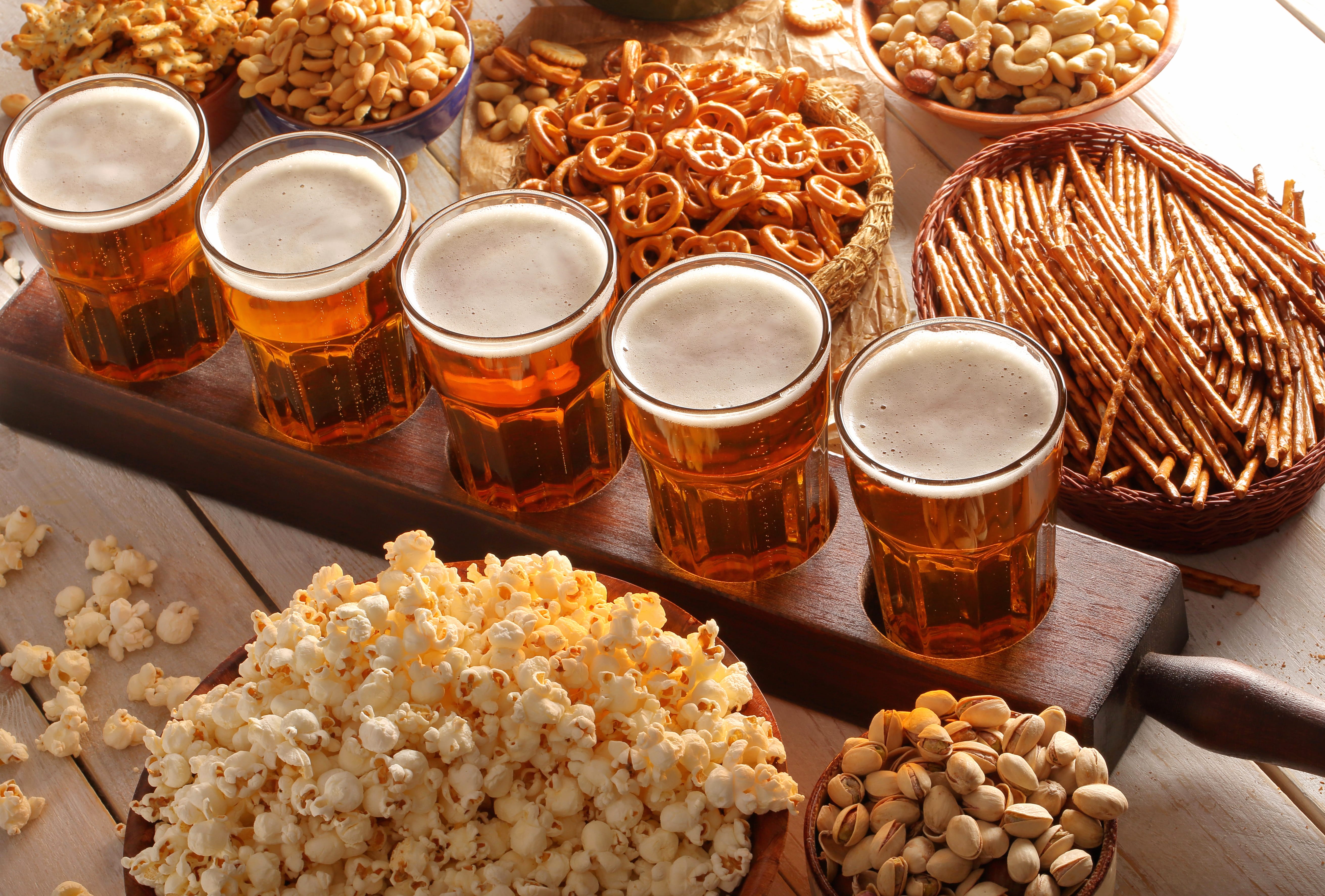 Refreshing Beer and Snacks A HD Delight at 1600 x 1200 size wallpapers HD quality