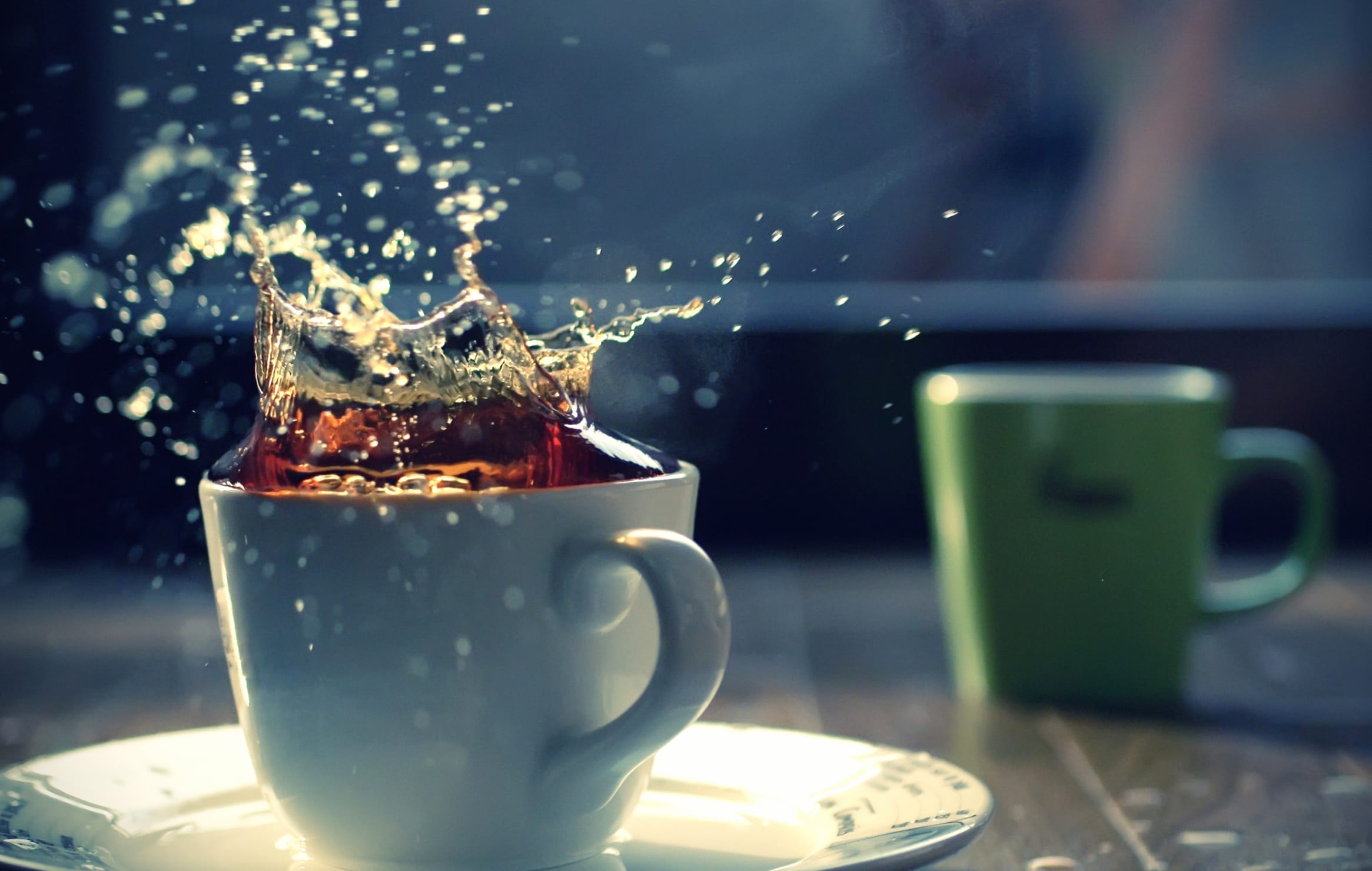 Refreshing Tea Splash - wallpapers HD quality