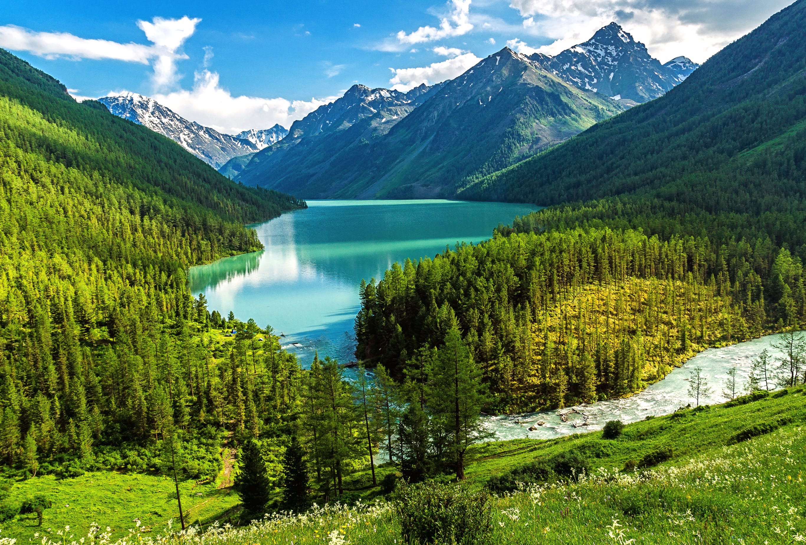 Russia Nature Lake at 320 x 480 iPhone size wallpapers HD quality