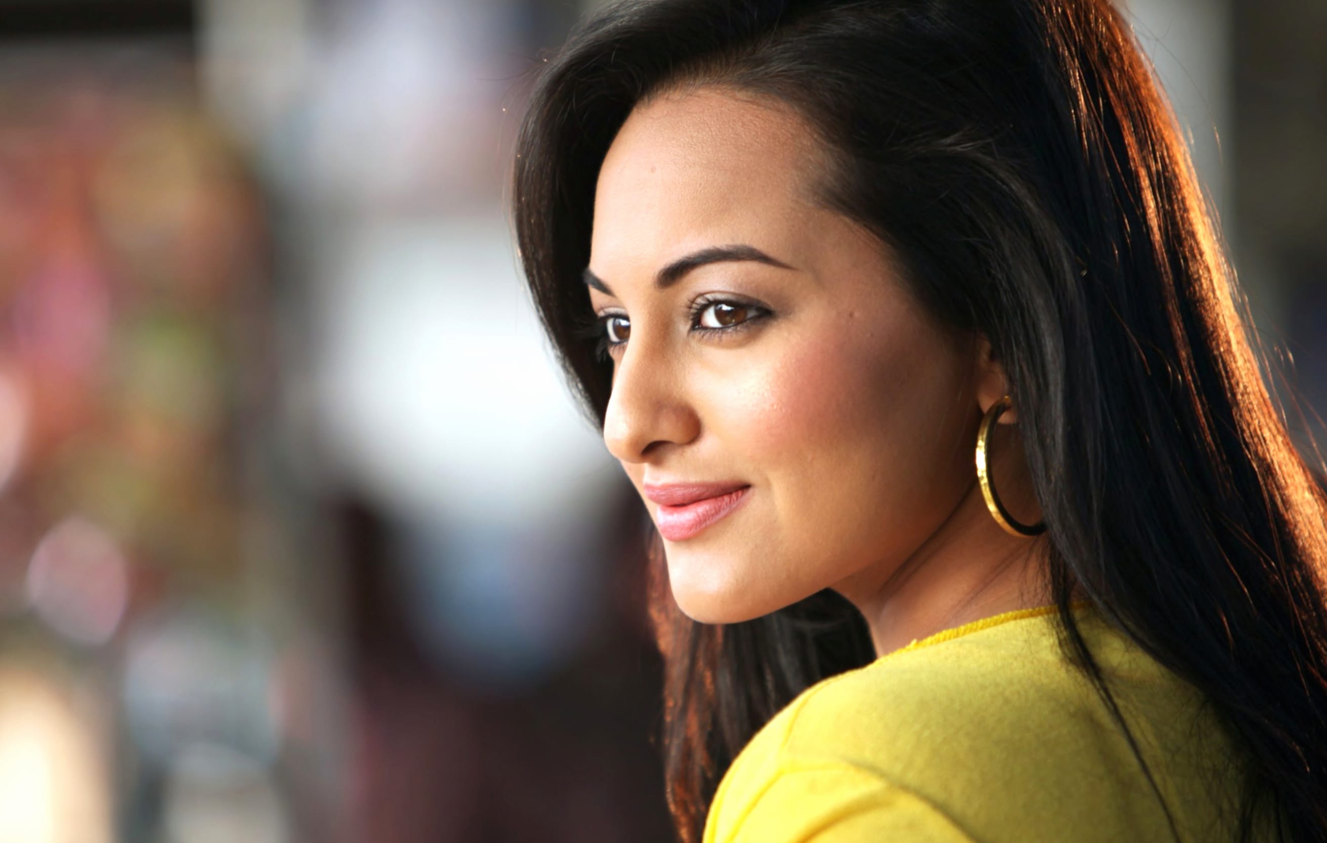 Sonakshi Sinha Bollywood Celebrity wallpapers HD quality