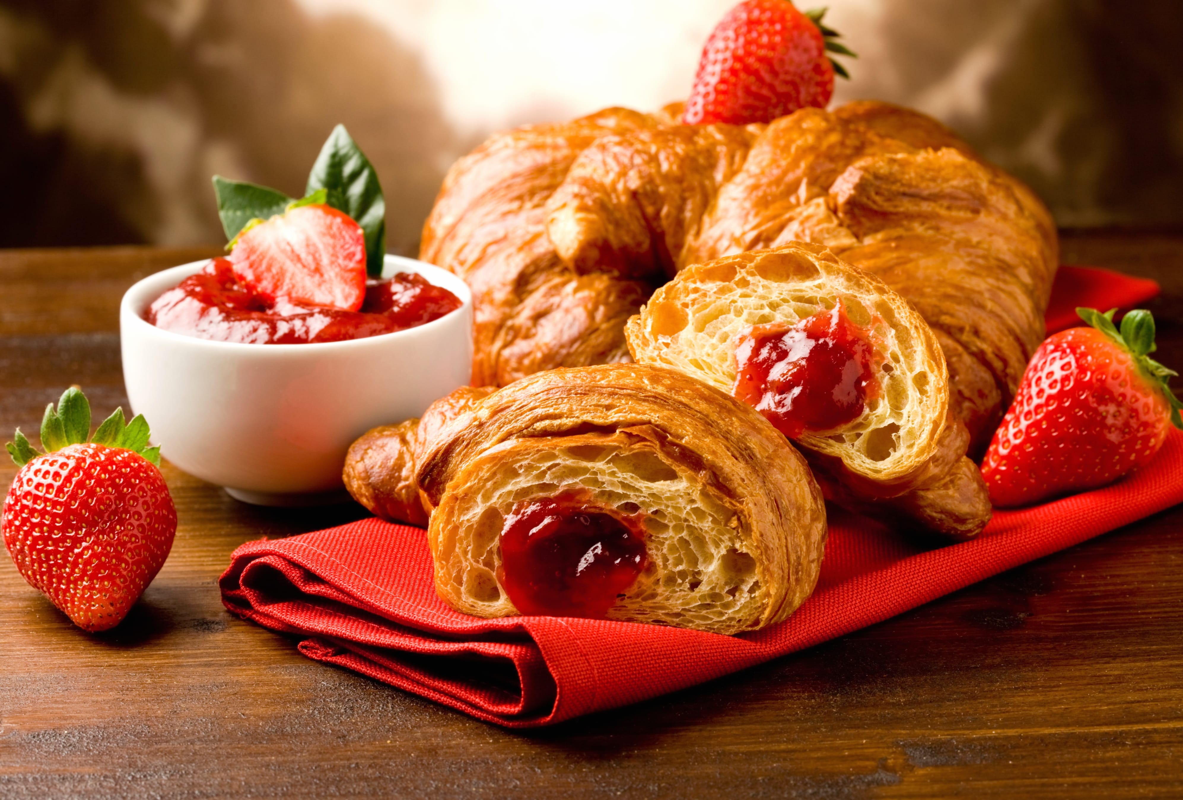 Strawberry Jam Breakfast Food Croissant at 1024 x 768 size wallpapers HD quality