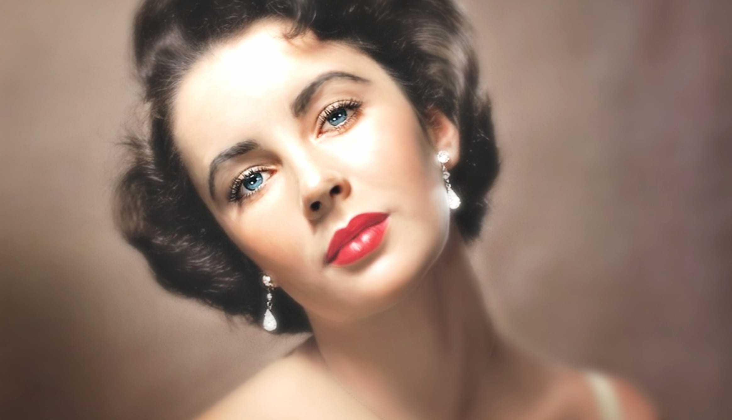 Stunning Elizabeth Taylor Icon of Classic Cinema wallpapers HD quality