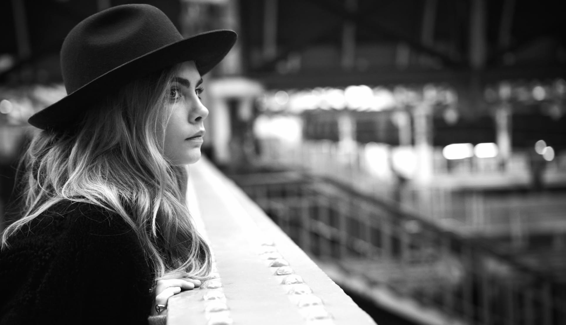 Stunning of Cara Delevingne in Black and White at 640 x 960 iPhone 4 size wallpapers HD quality