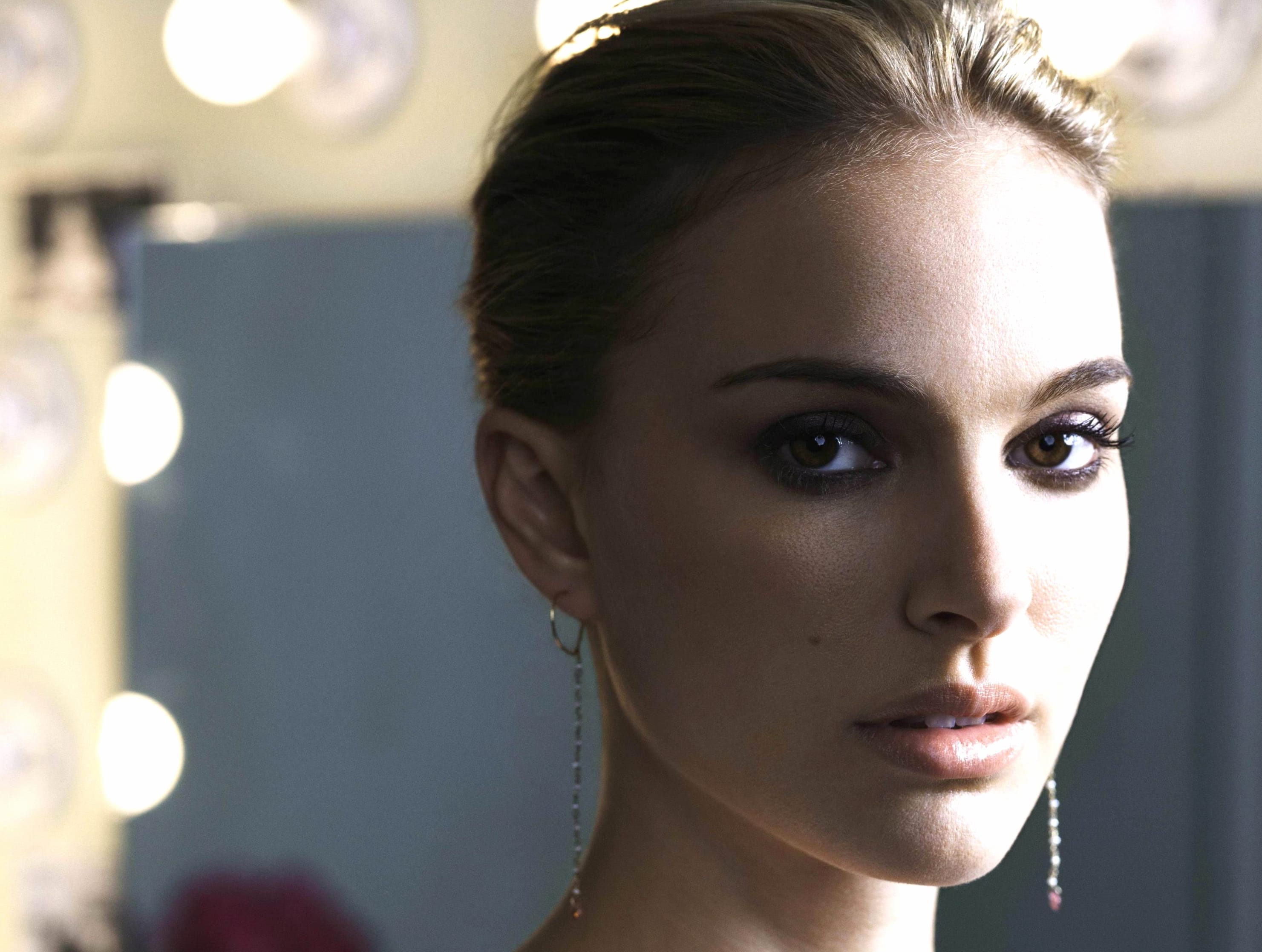 Stunning of Celebrity Natalie Portman wallpapers HD quality