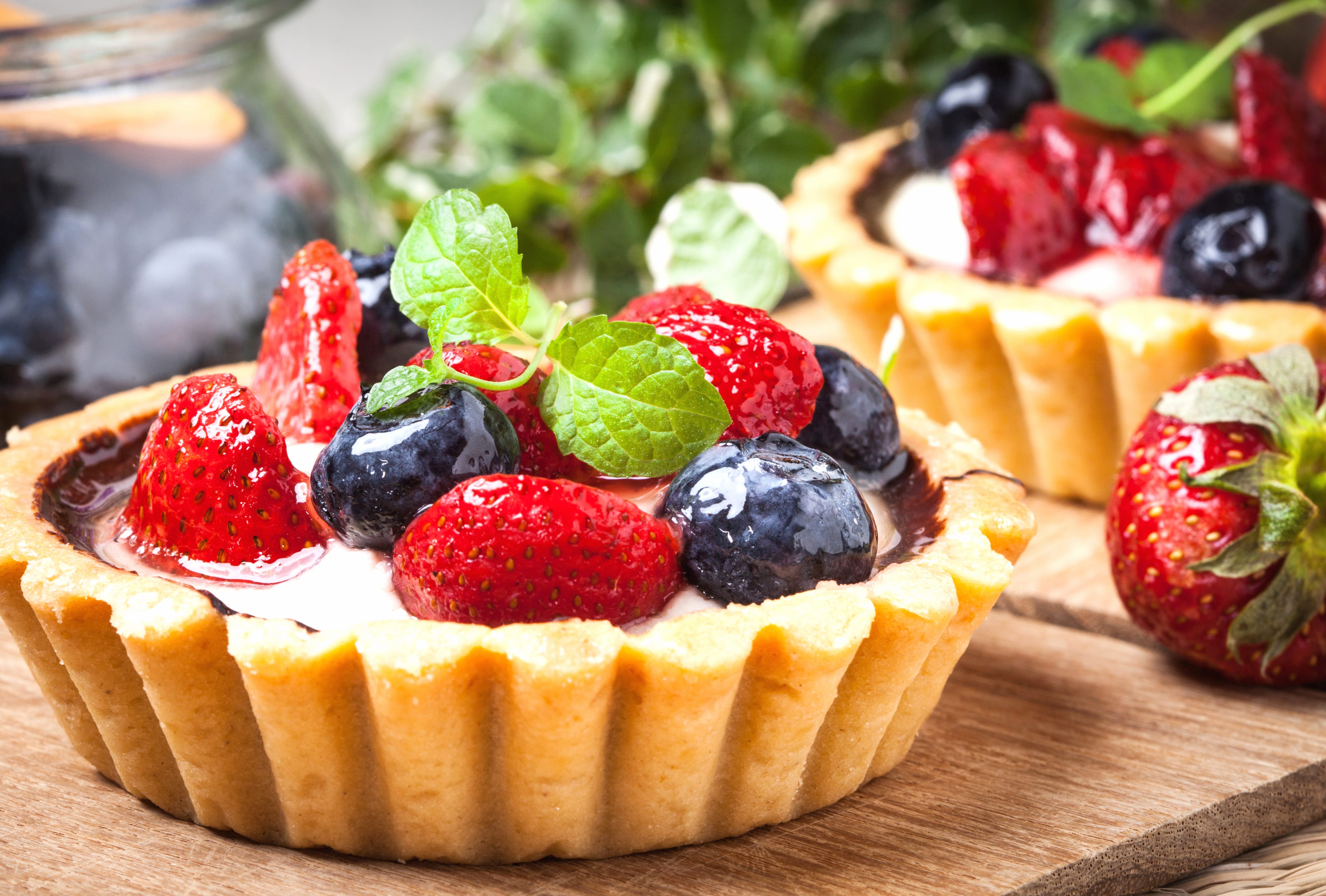 Tart Blueberry Strawberry Berry Fruit Pastry Food Dessert at 1152 x 864 size wallpapers HD quality