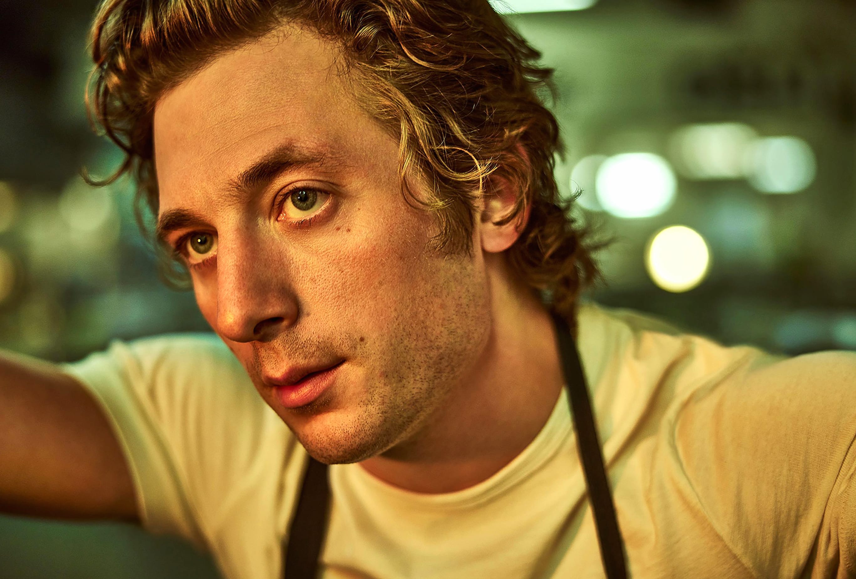 The Bear Featuring Jeremy Allen White at 1366 x 768 HD size wallpapers HD quality