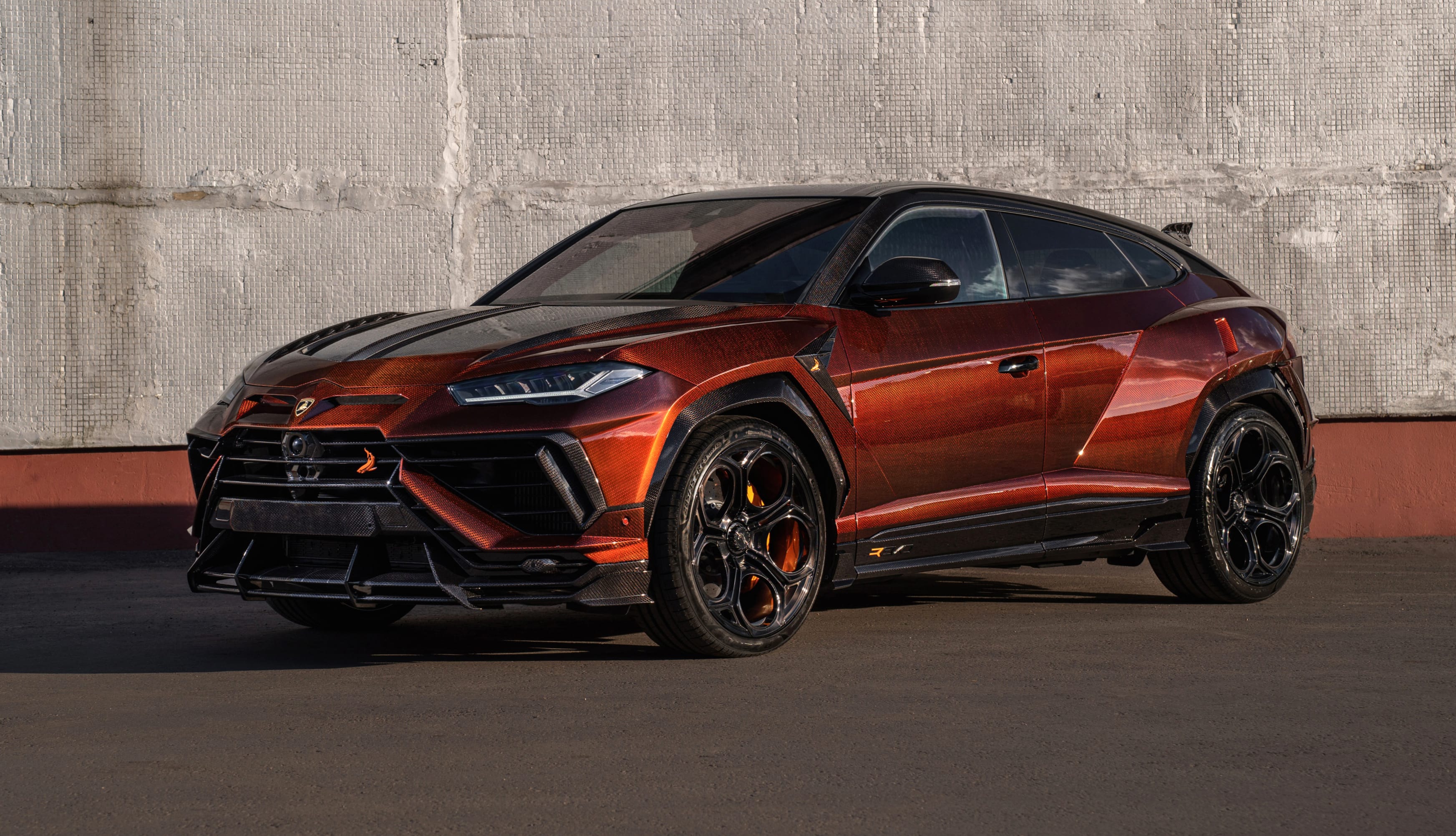 TopCar Lamborghini Urus R’Evo Stealth Edition 2024 at 320 x 480 iPhone size wallpapers HD quality