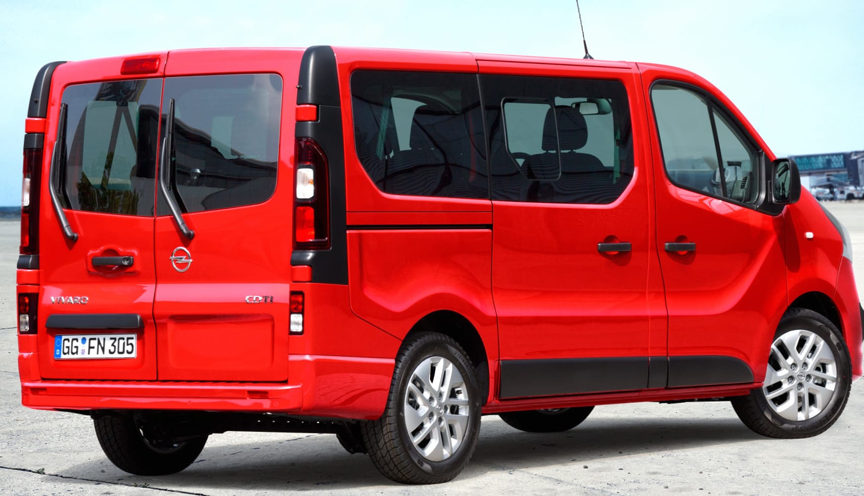 Van Vehicle Opel Vivaro at 320 x 480 iPhone size wallpapers HD quality