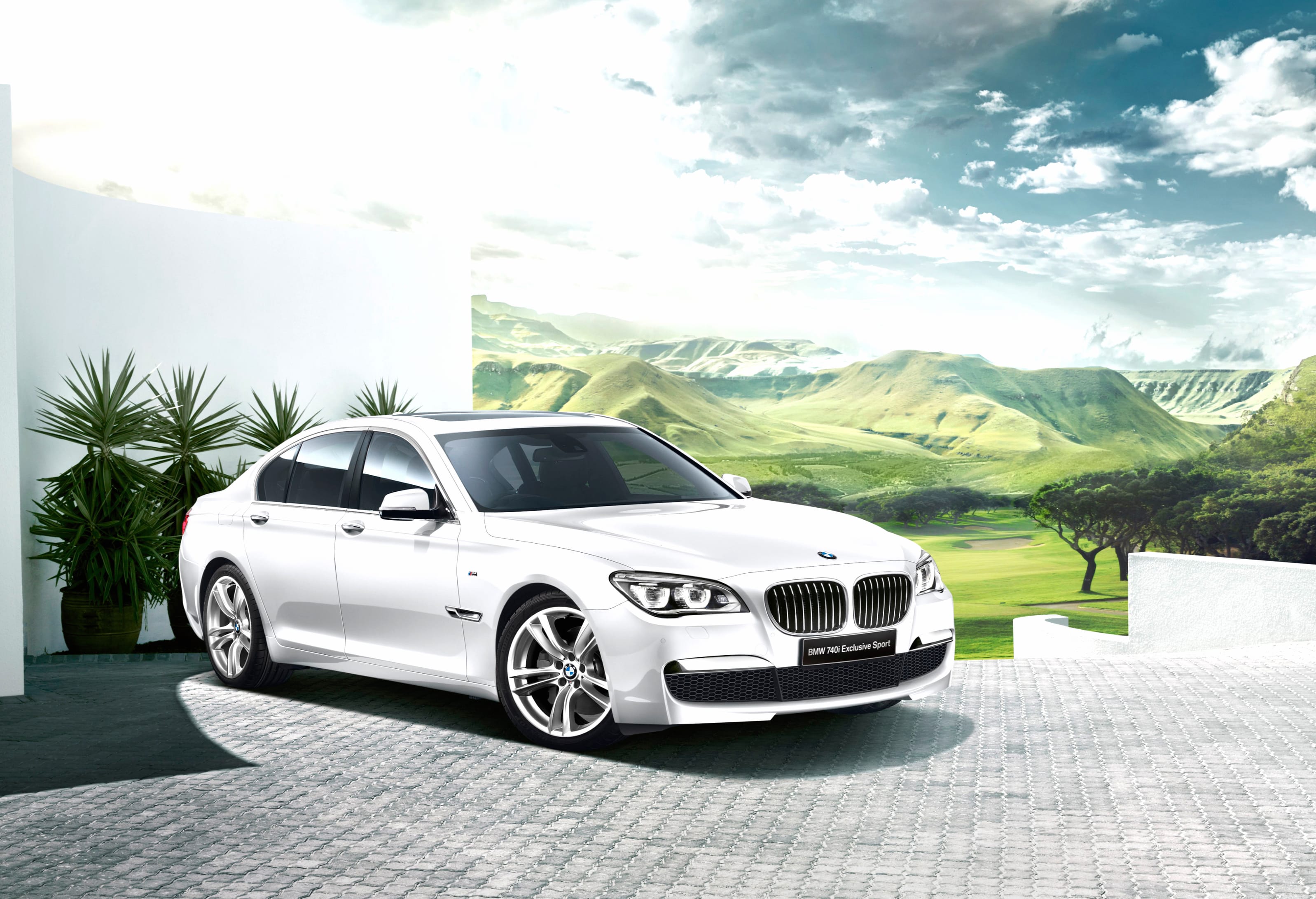 Vehicle BMW 7 Series at 320 x 480 iPhone size wallpapers HD quality