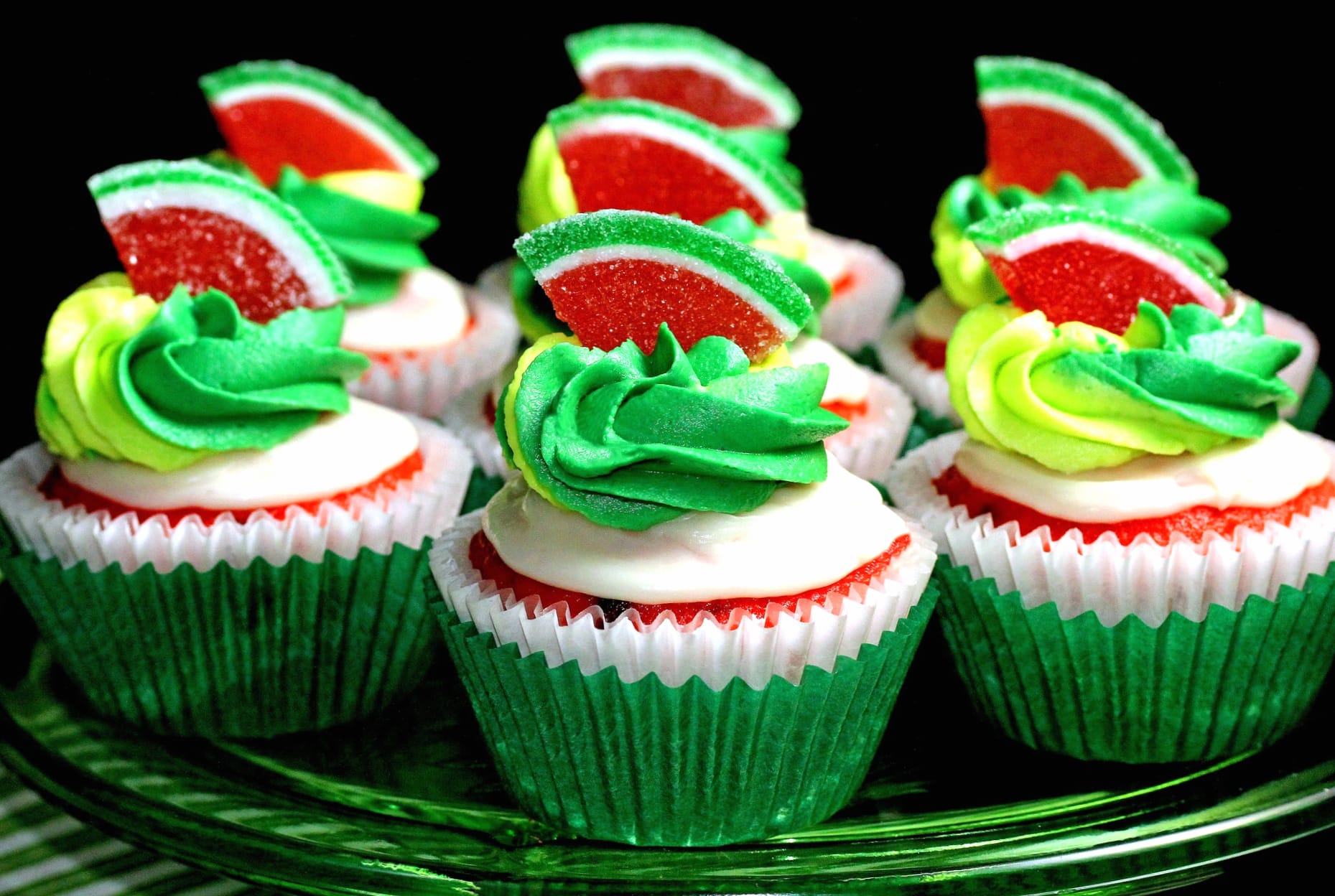 Vibrant Cupcake Delights wallpapers HD quality